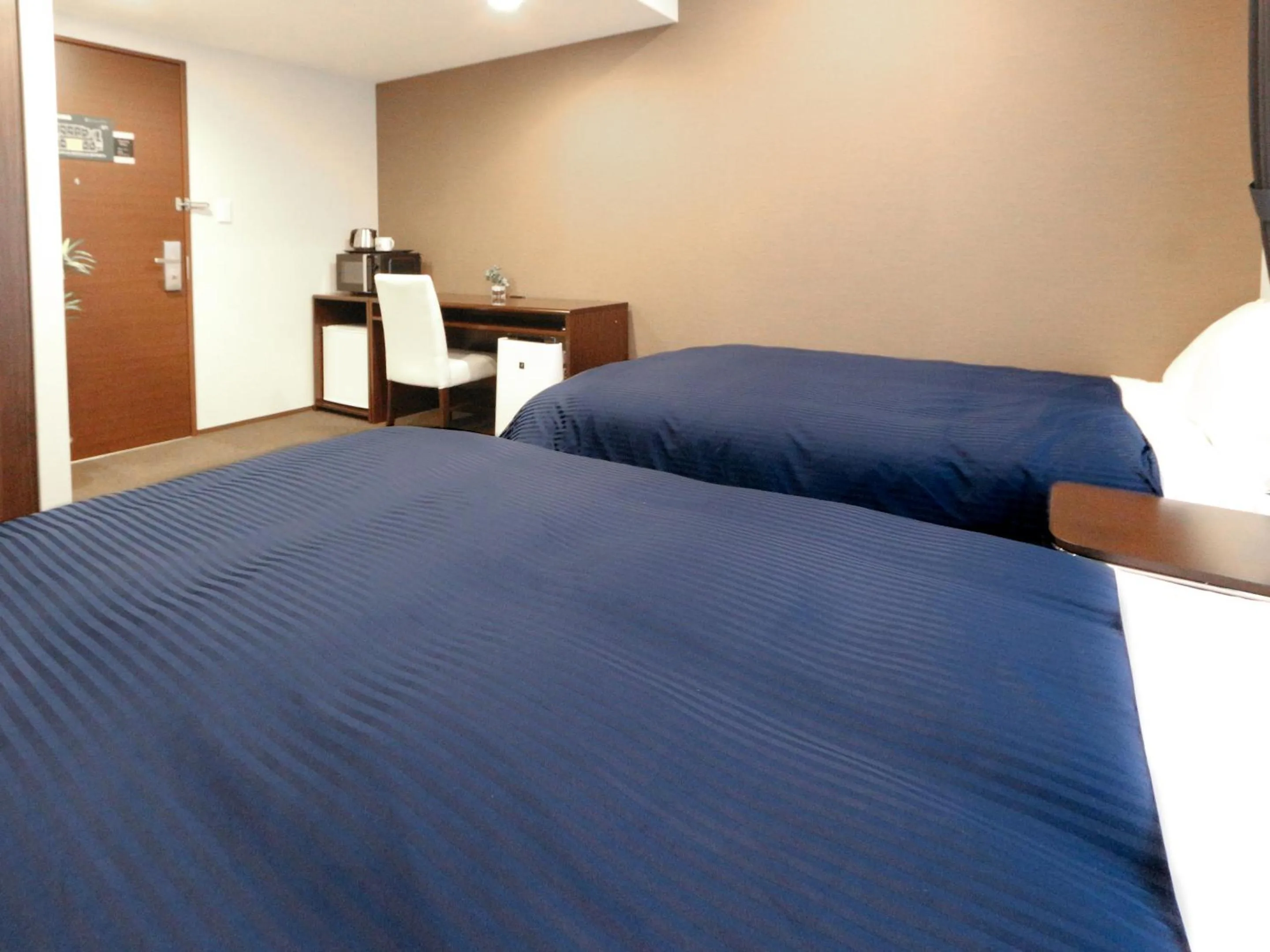 Bedroom, Bed in HOTEL LiVEMAX Kayabacho