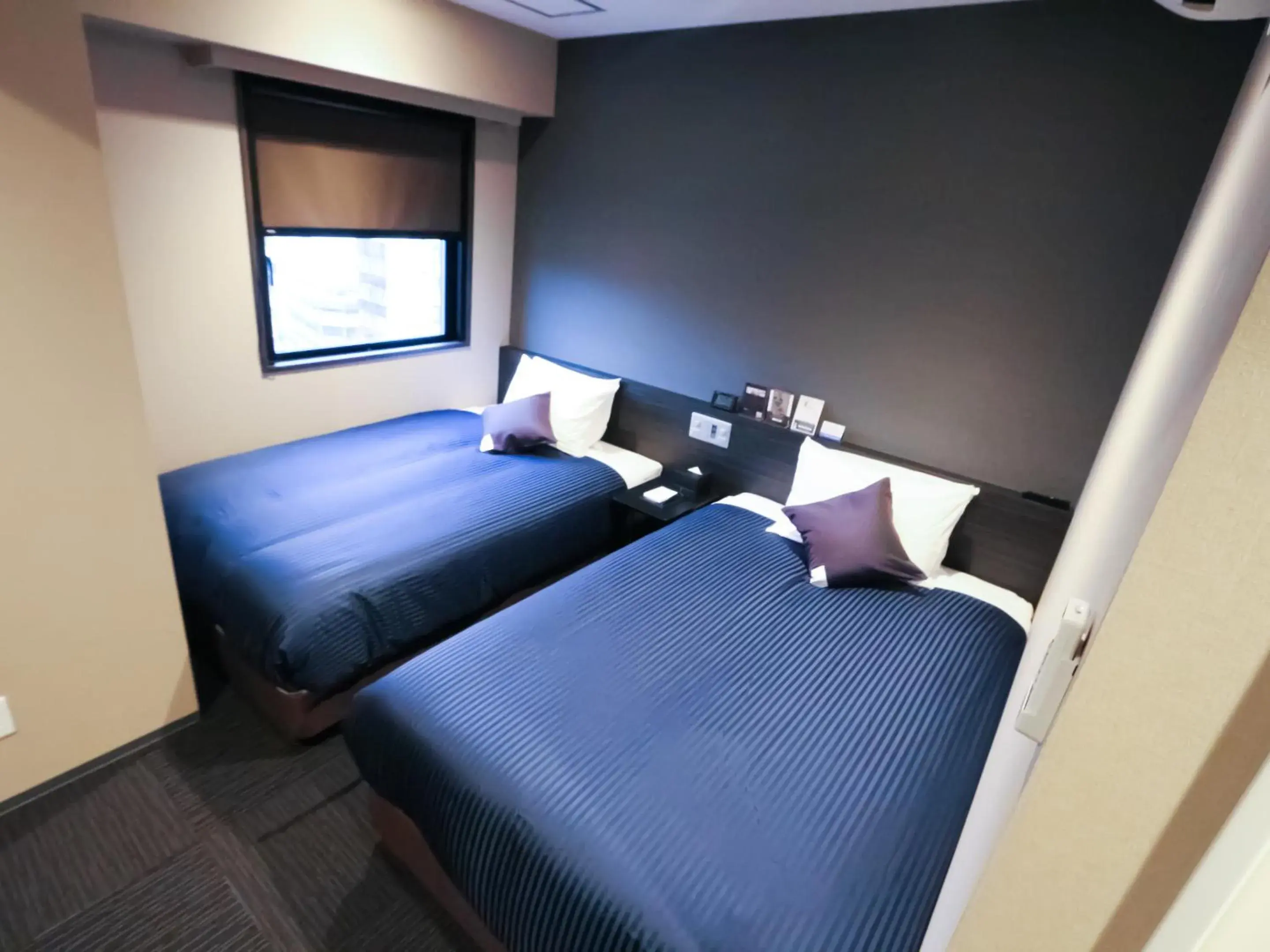 Twin Room - single occupancy - Smoking in HOTEL LiVEMAX Tokyo-Otsuka Ekimae Twin Room - single occupancy - Smoking in HOTEL LiVEMAX Tokyo-Otsuka Ekimae