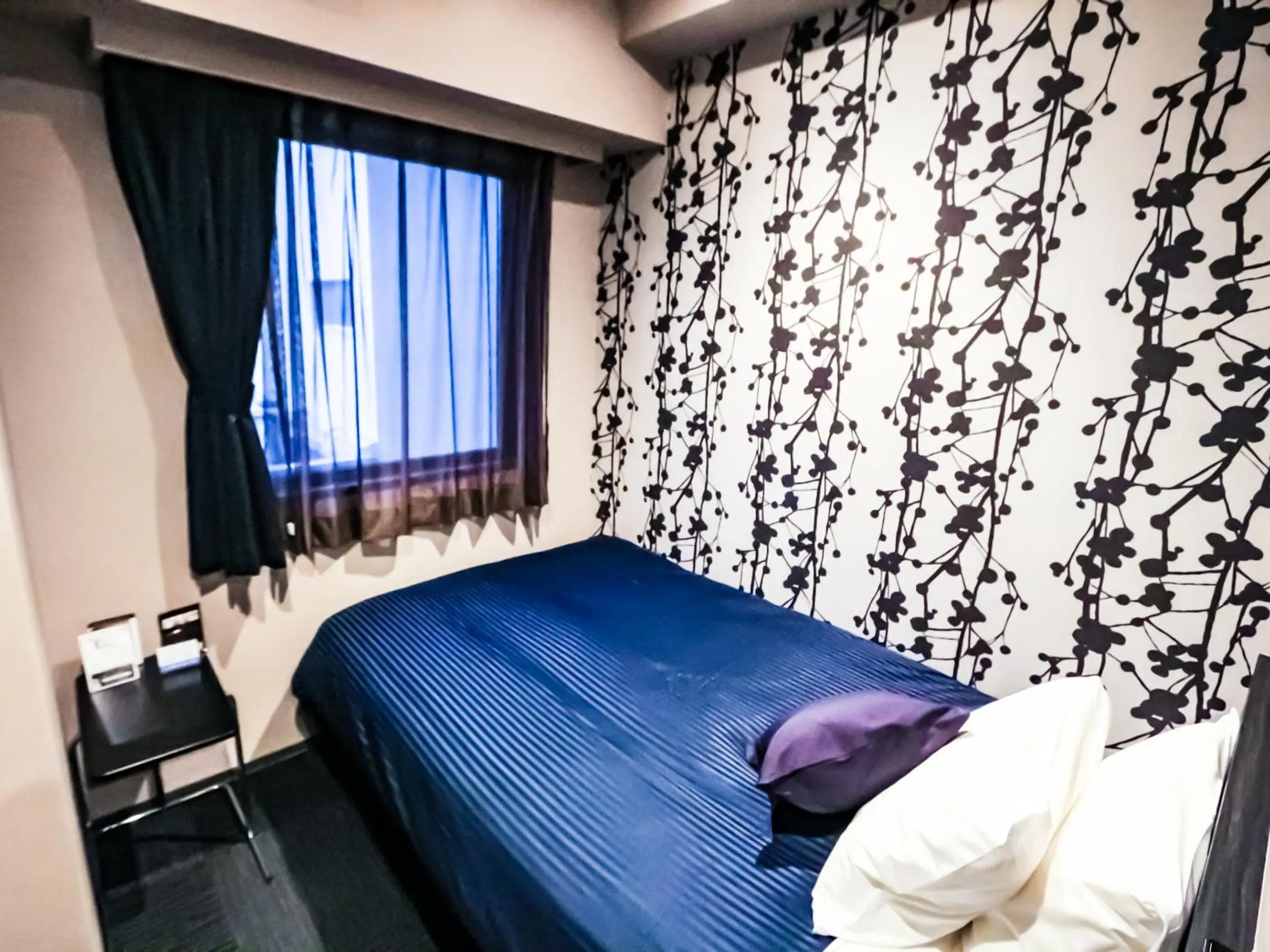 Single Room with Small Double Bed - single occupancy - Smoking in HOTEL LiVEMAX Tokyo-Otsuka Ekimae Single Room with Small Double Bed - single occupancy - Smoking in HOTEL LiVEMAX Tokyo-Otsuka Ekimae