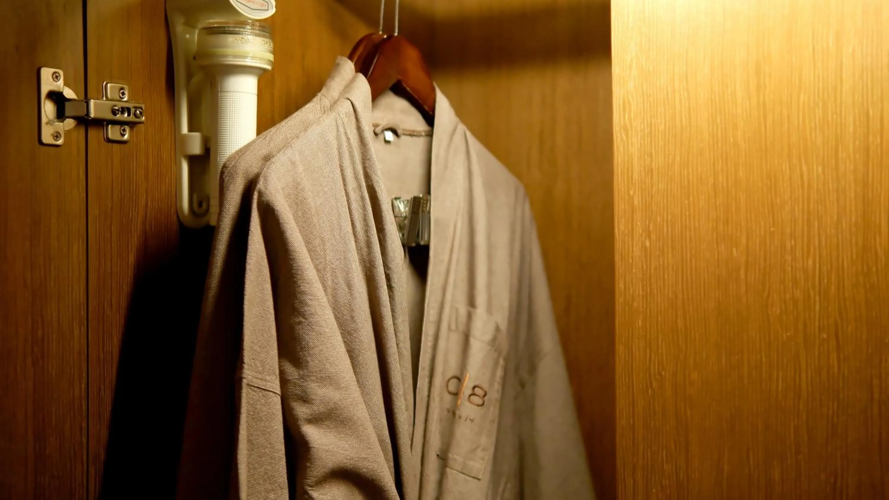 wardrobe in On 8 Sukhumvit Nana Bangkok