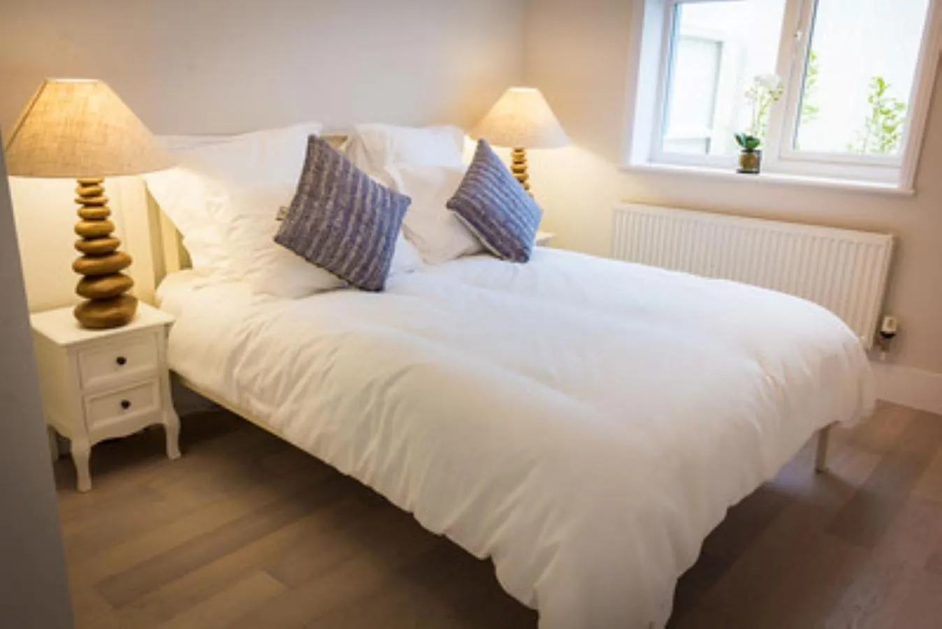 Bedroom, Bed in The Bay Colwell