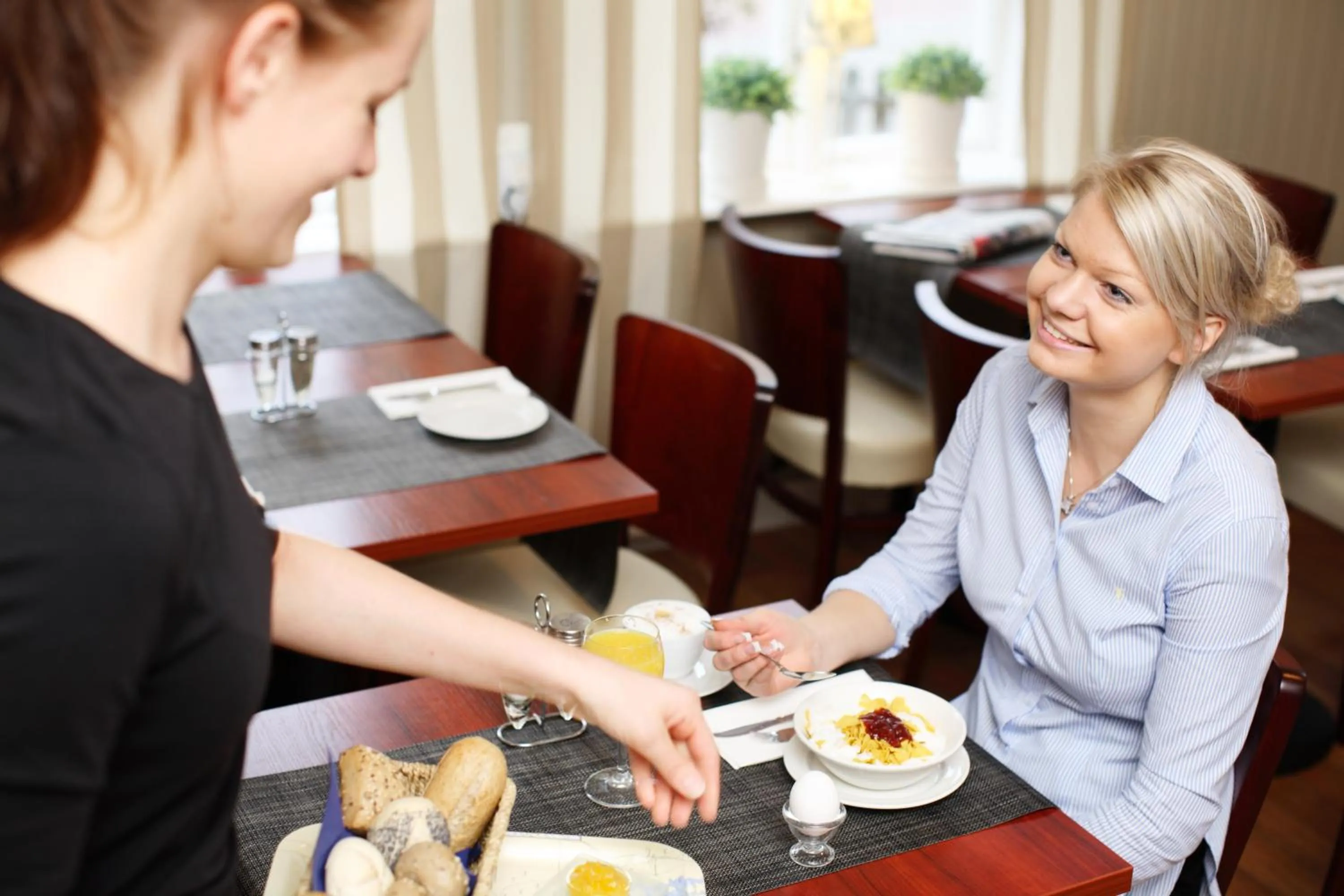 Restaurant/places to eat in Hotell Uddewalla