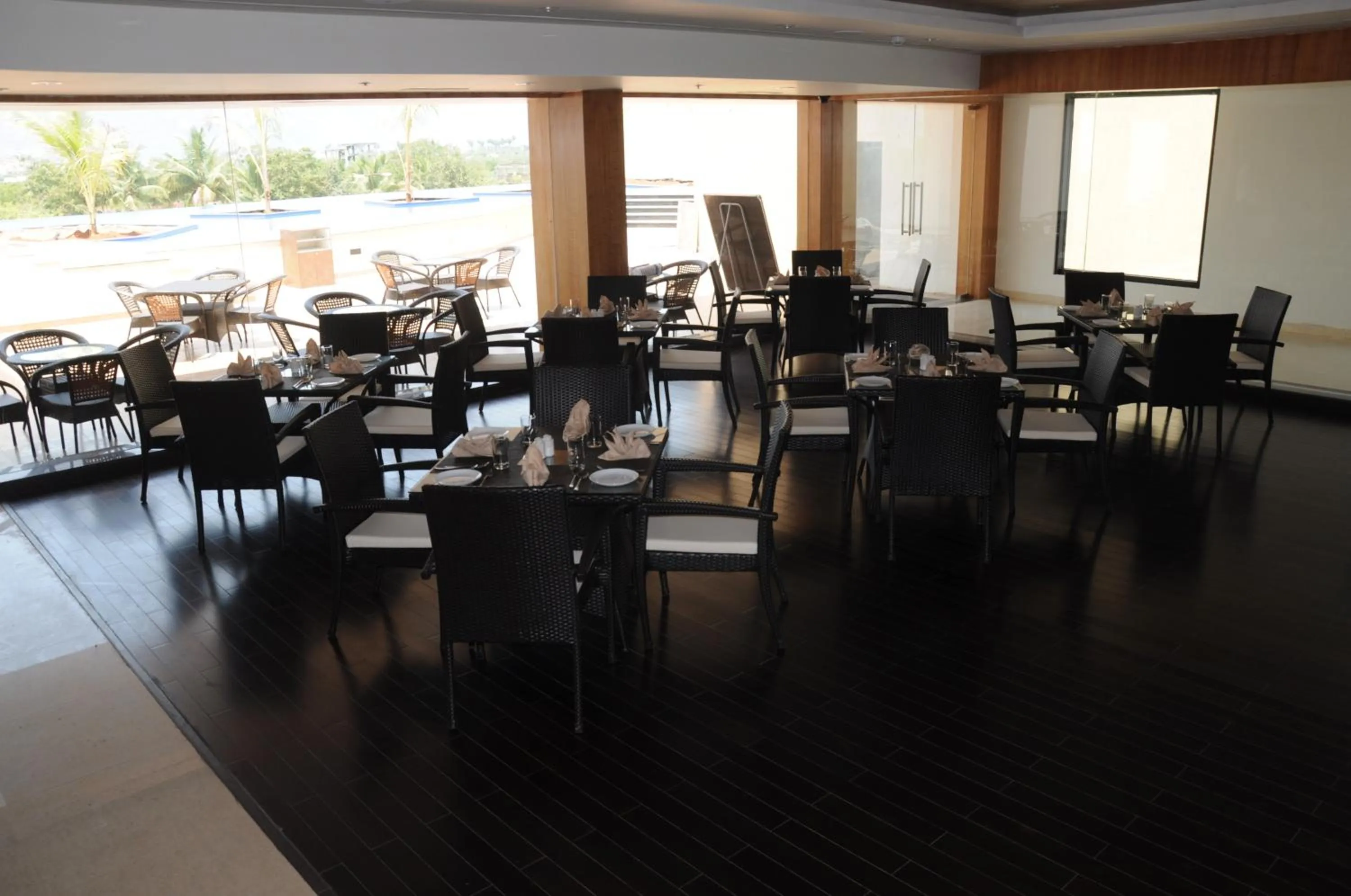 Restaurant/places to eat in Fortune Select Grand Ridge, Tirupati - Member ITC Hotels' Group
