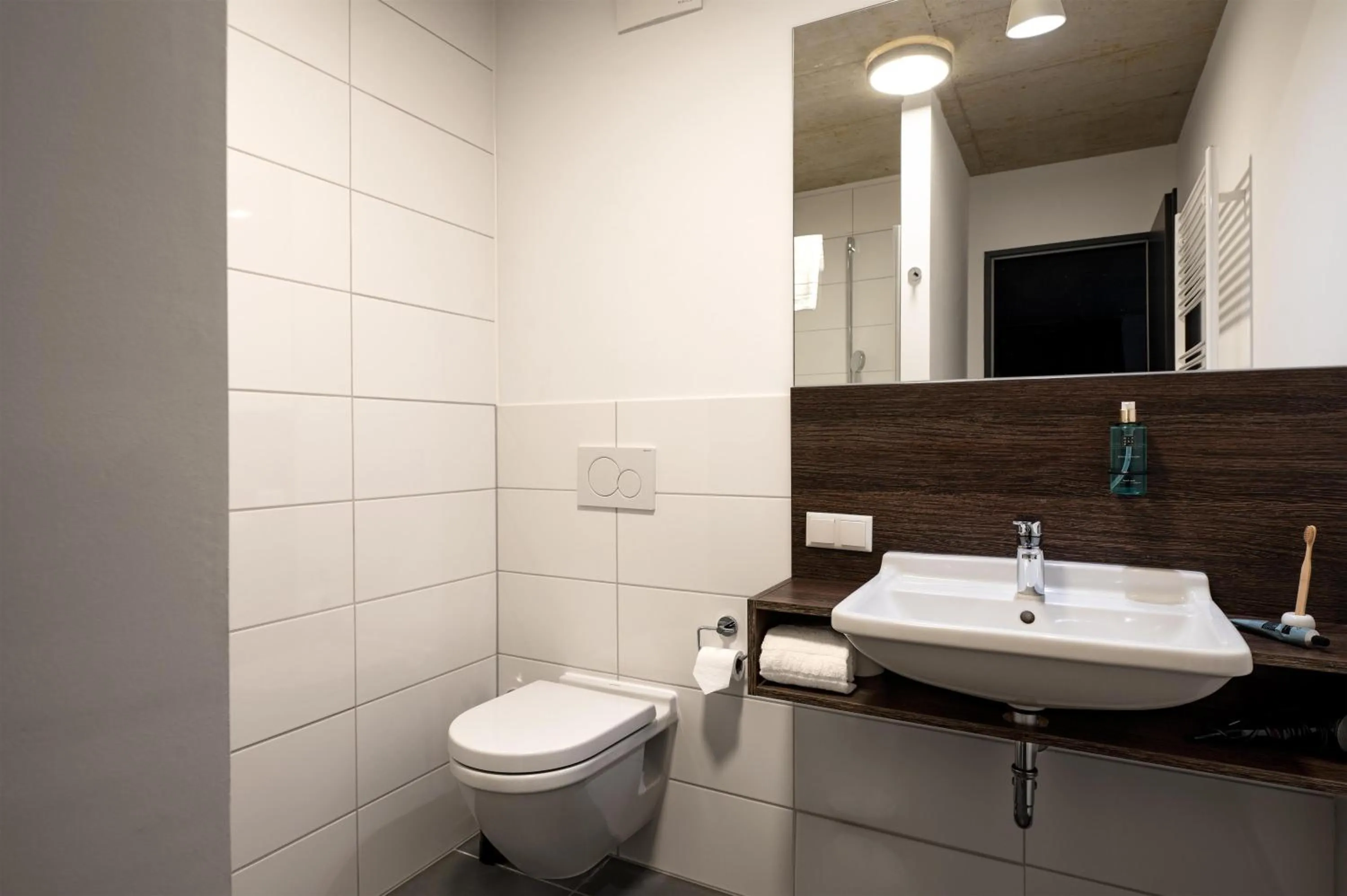 Bathroom in ipartment Wolfsburg HOME by Best Western