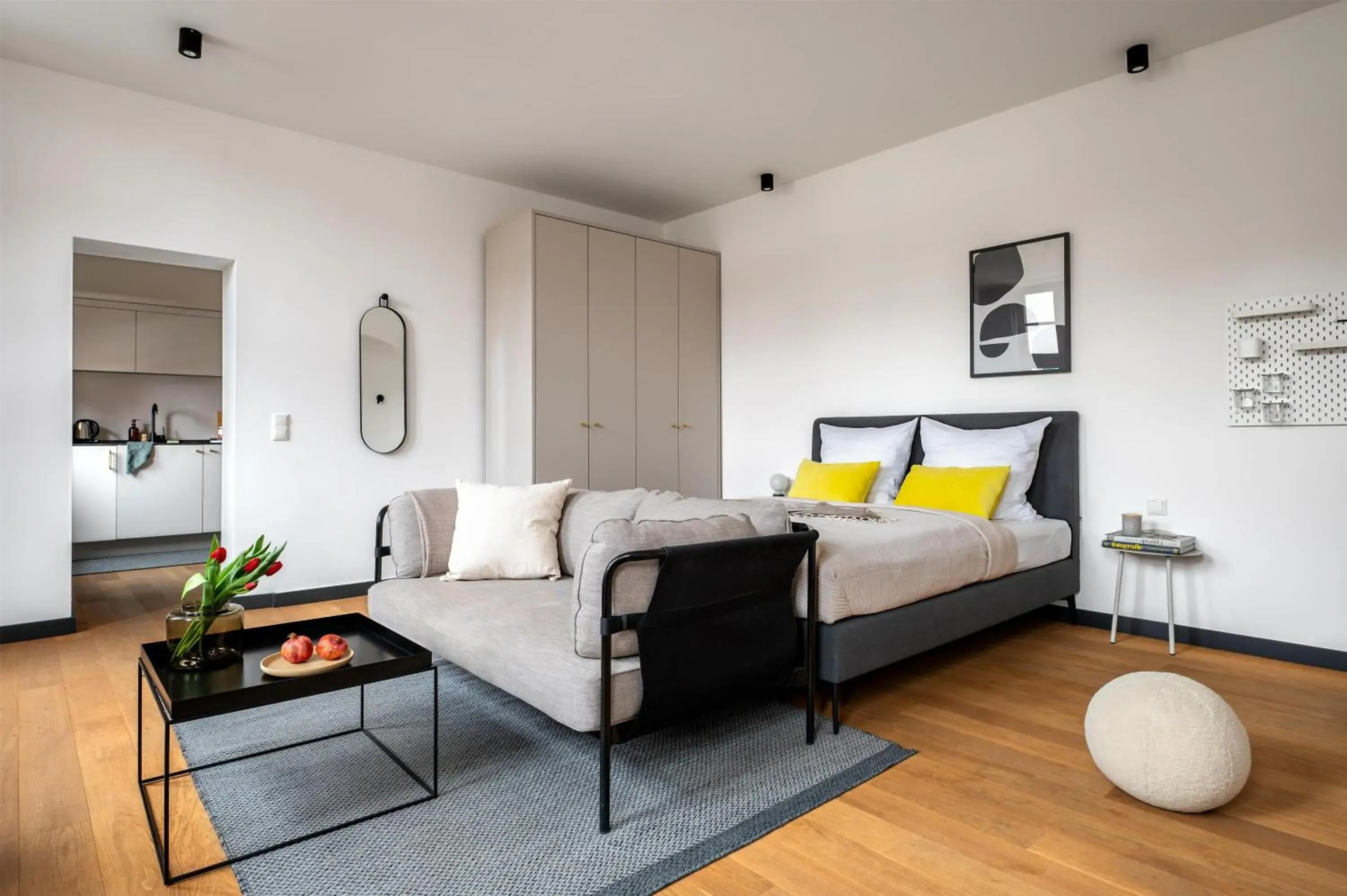 Medium Apartment with Queen Bed and Kitchen in ipartment Wolfsburg HOME by Best Western Medium Apartment with Queen Bed and Kitchen in ipartment Wolfsburg HOME by Best Western