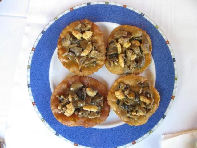 Food and drinks in La Casona de Mestas