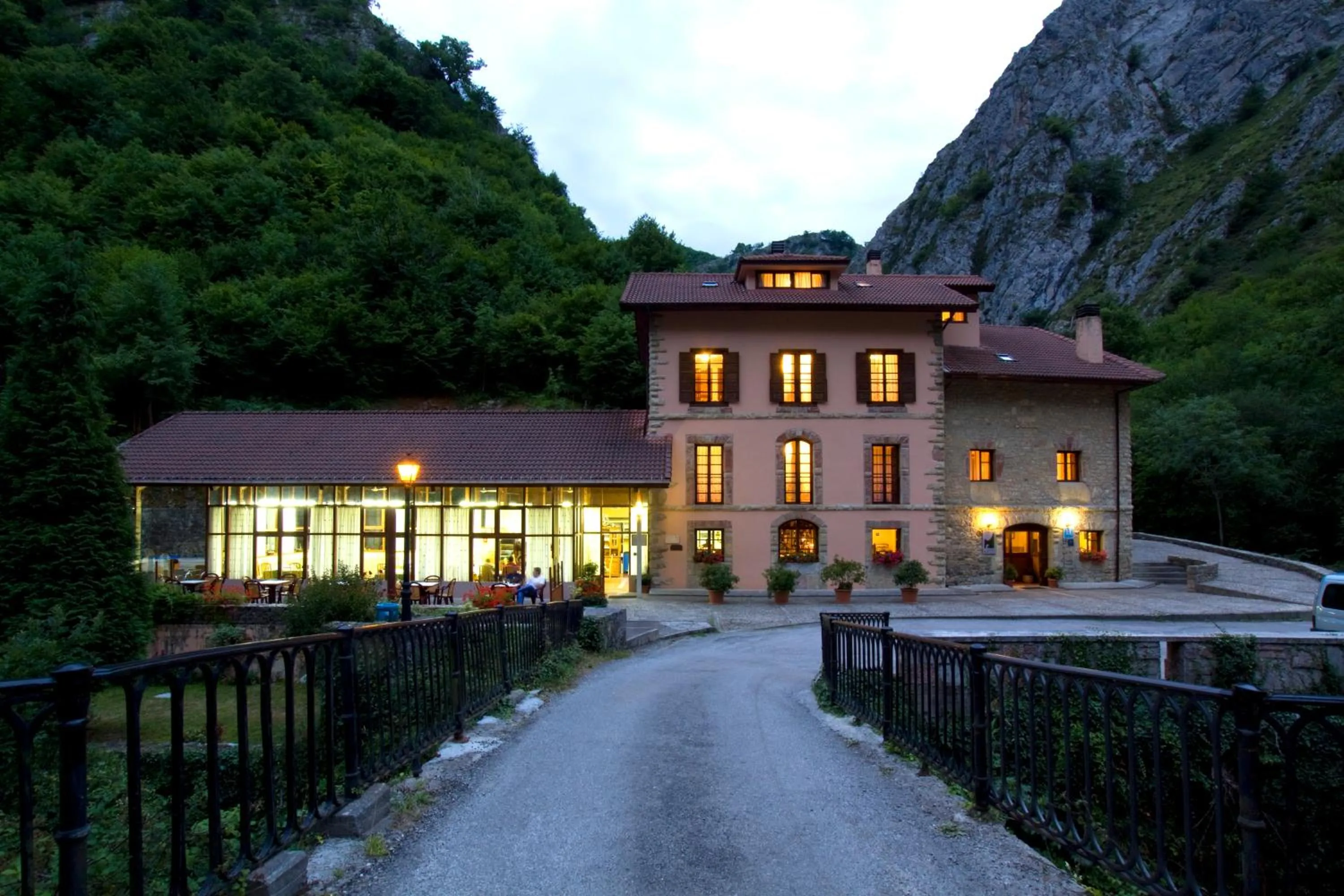 Day in La Casona de Mestas