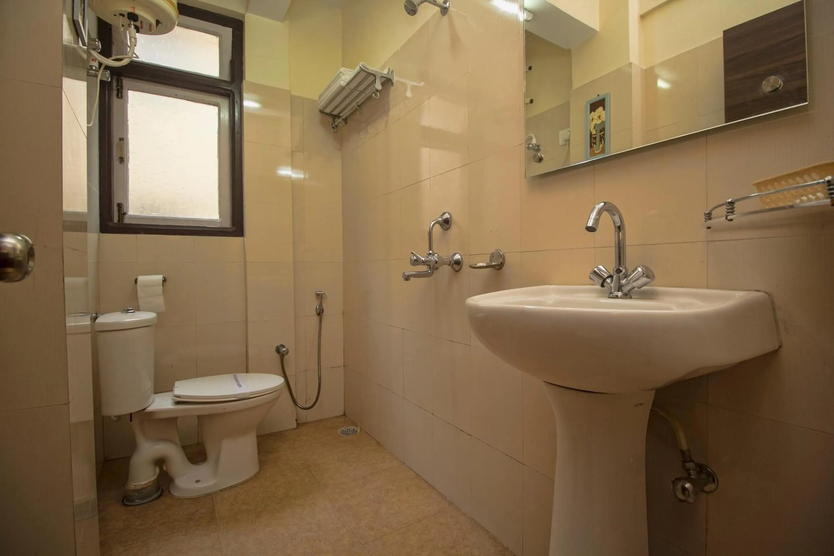 Bathroom in Super Hotel O Kshounish Residency