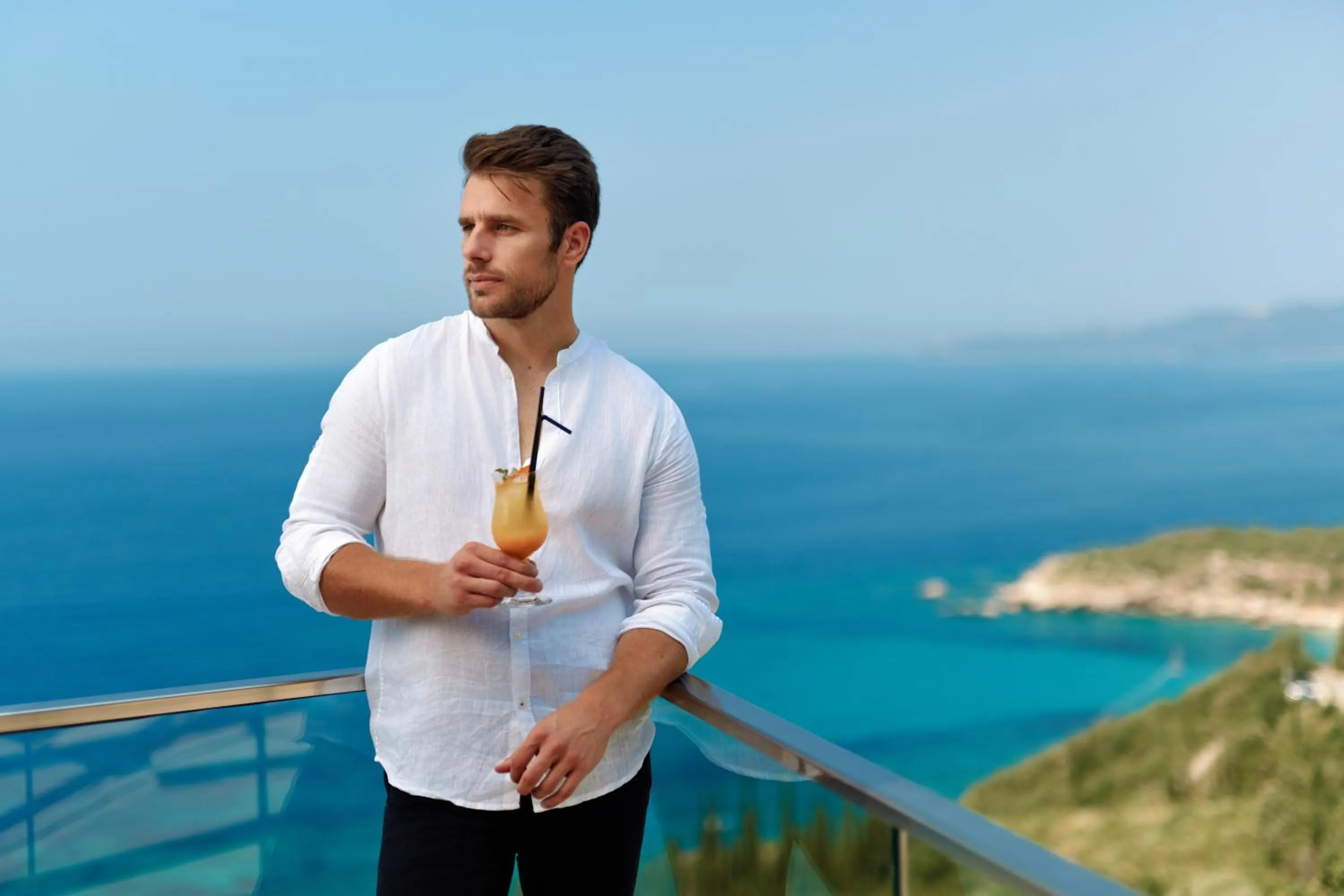 Restaurant/places to eat in ĀNANTI Resort, Residences & Beach Club - The Leading Hotels of the World