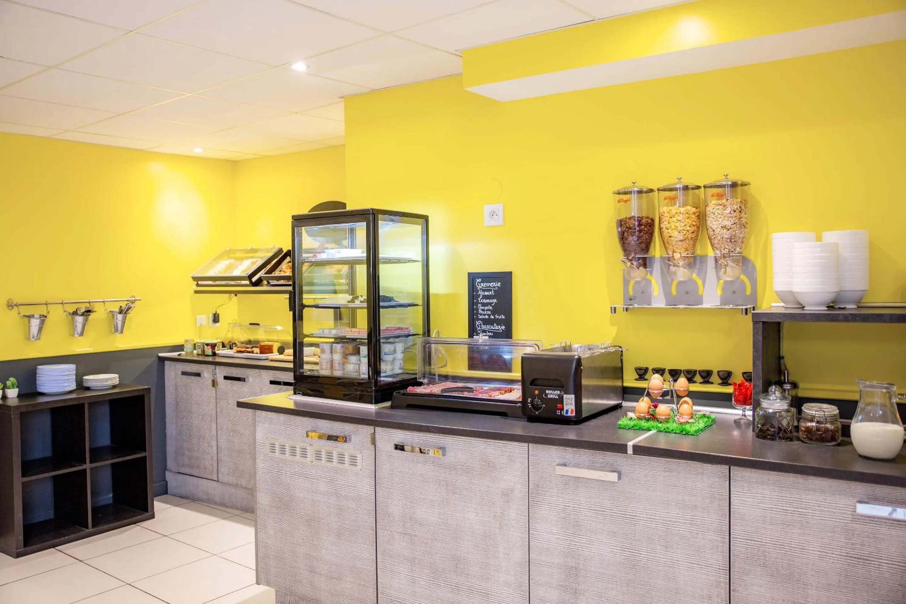 Breakfast in Comfort Aparthotel Frejus La Tour de Mare