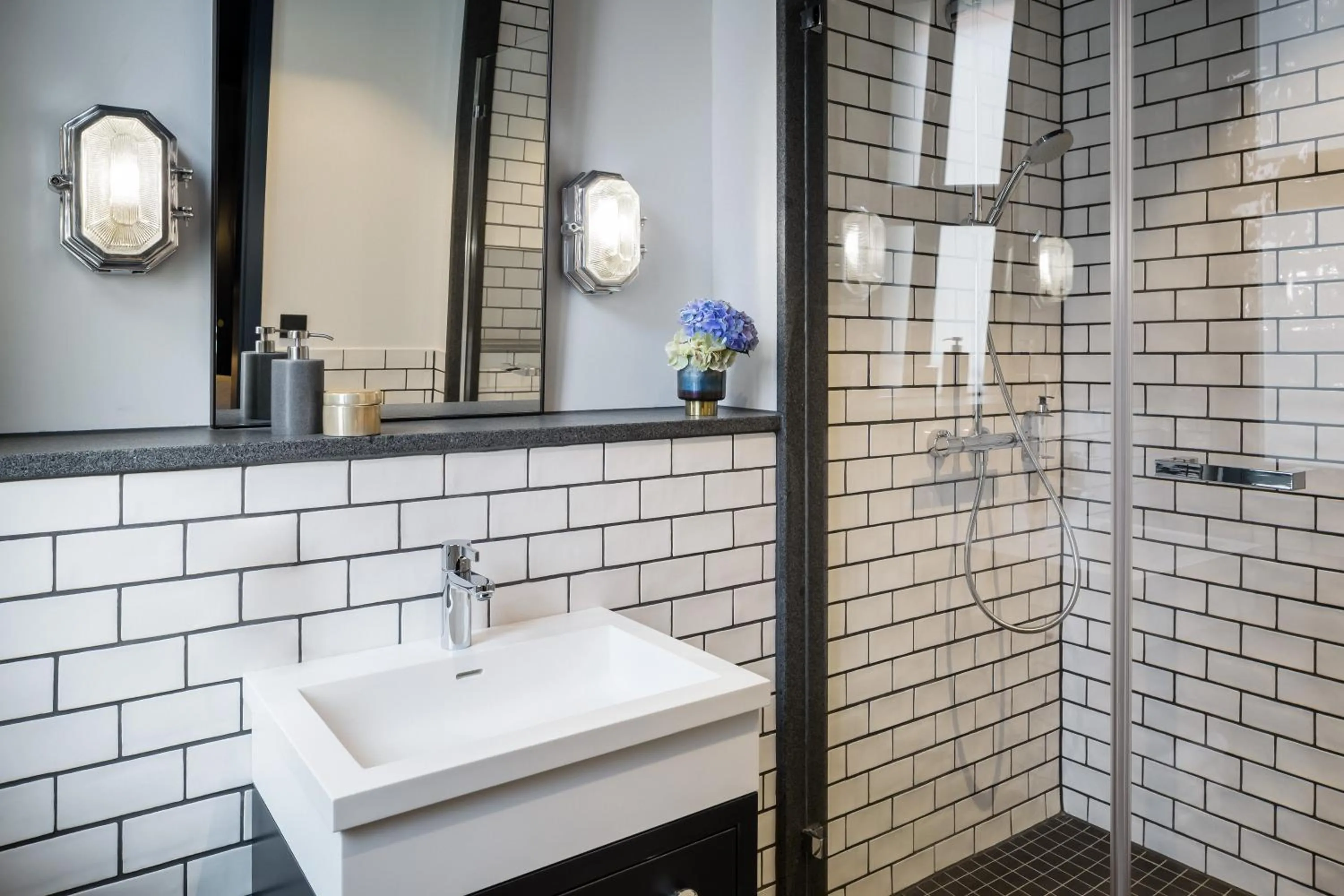 Bathroom in Hotel AMO by AMANO Friedrichstraße