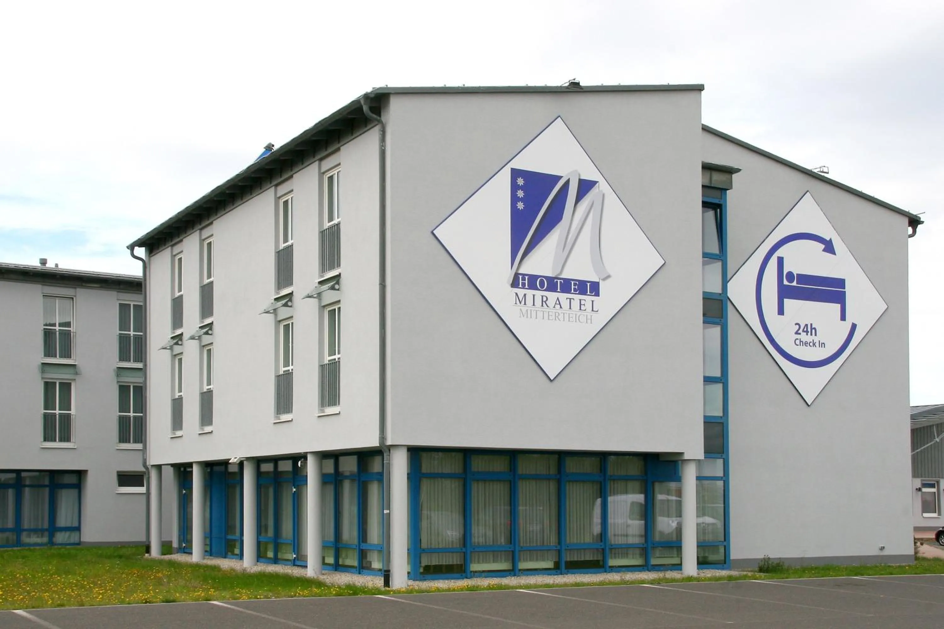 Property building in Miratel