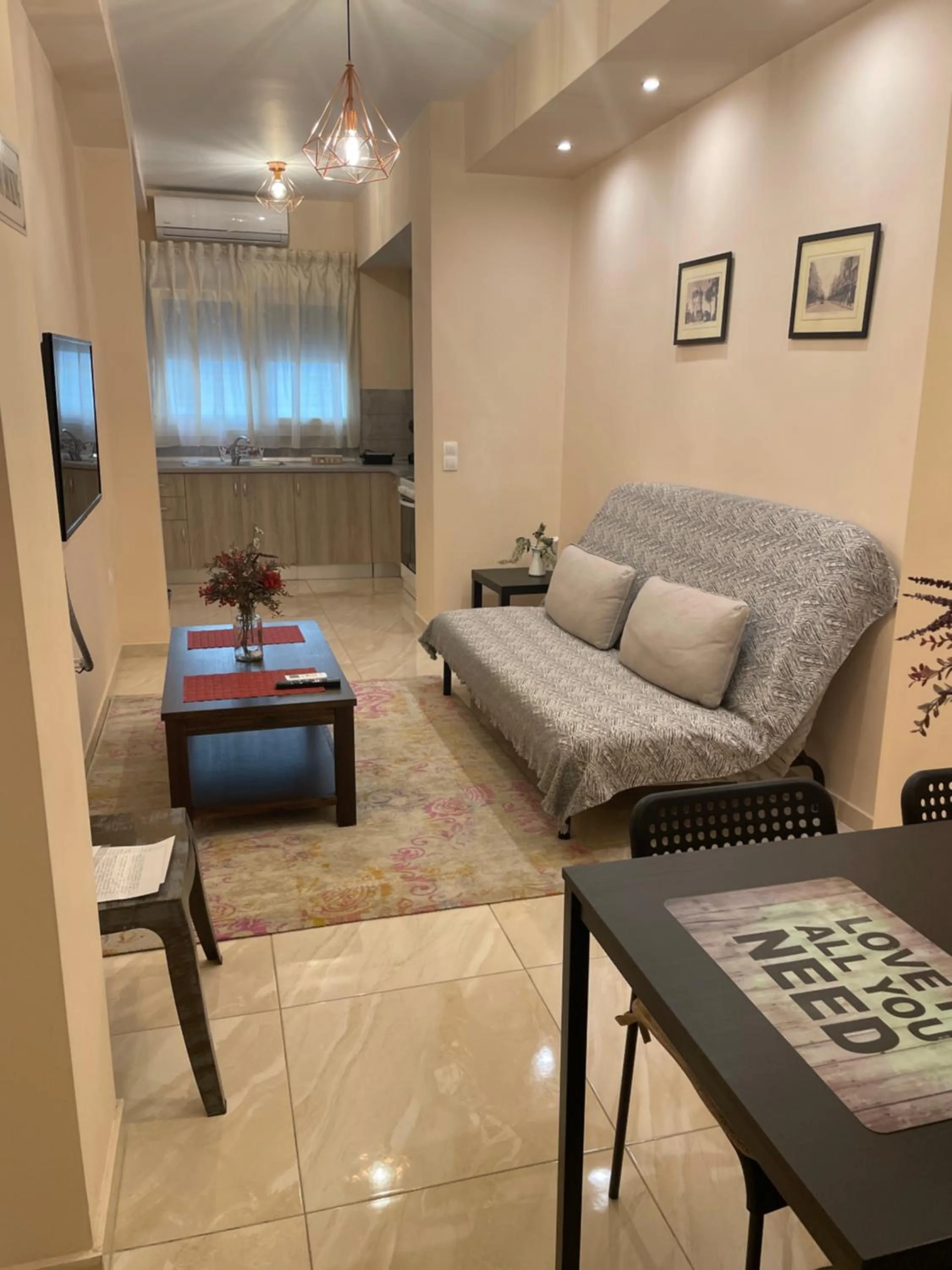 Seating area in G&M Luxury Studios