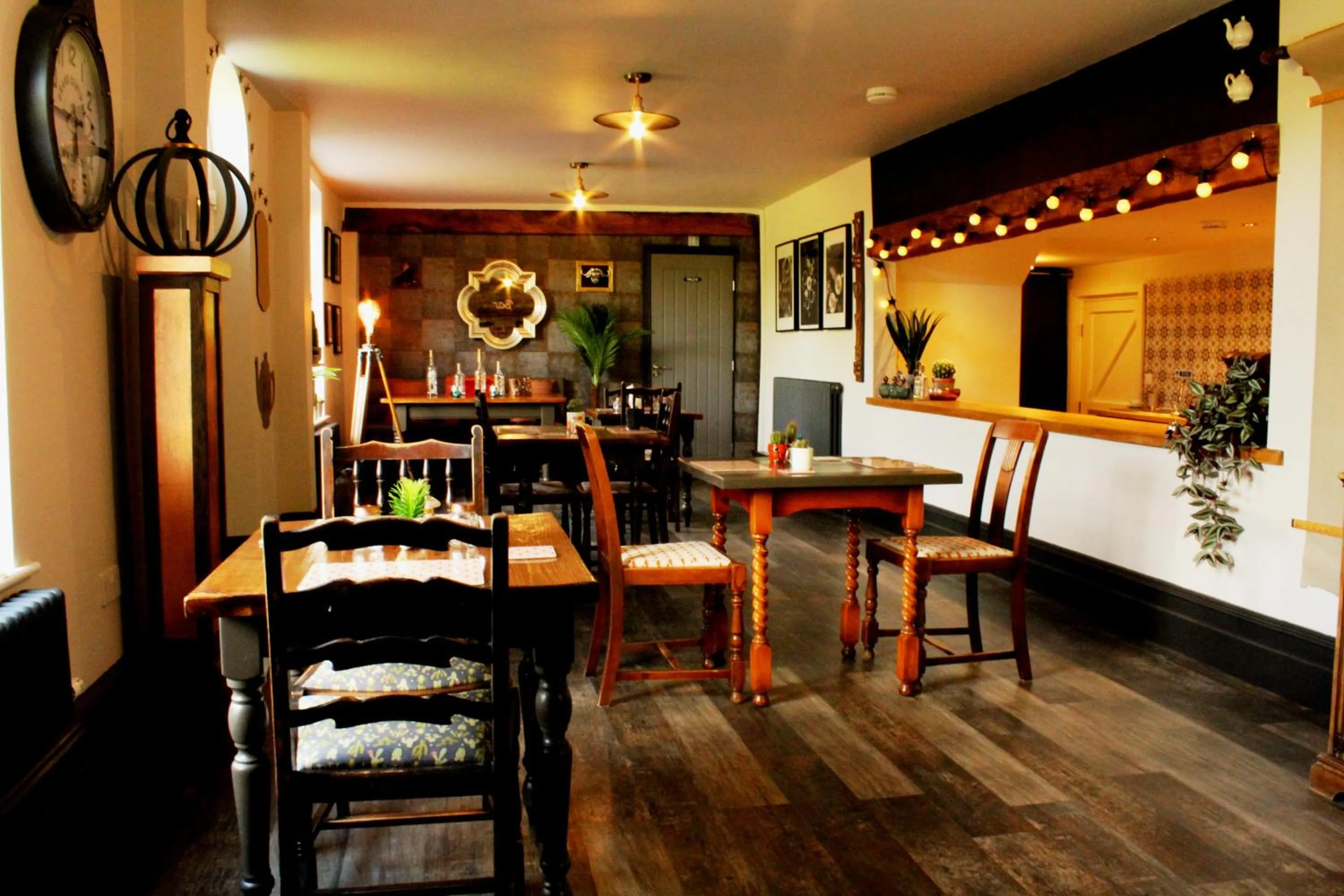 Restaurant/places to eat in The Vine B & B