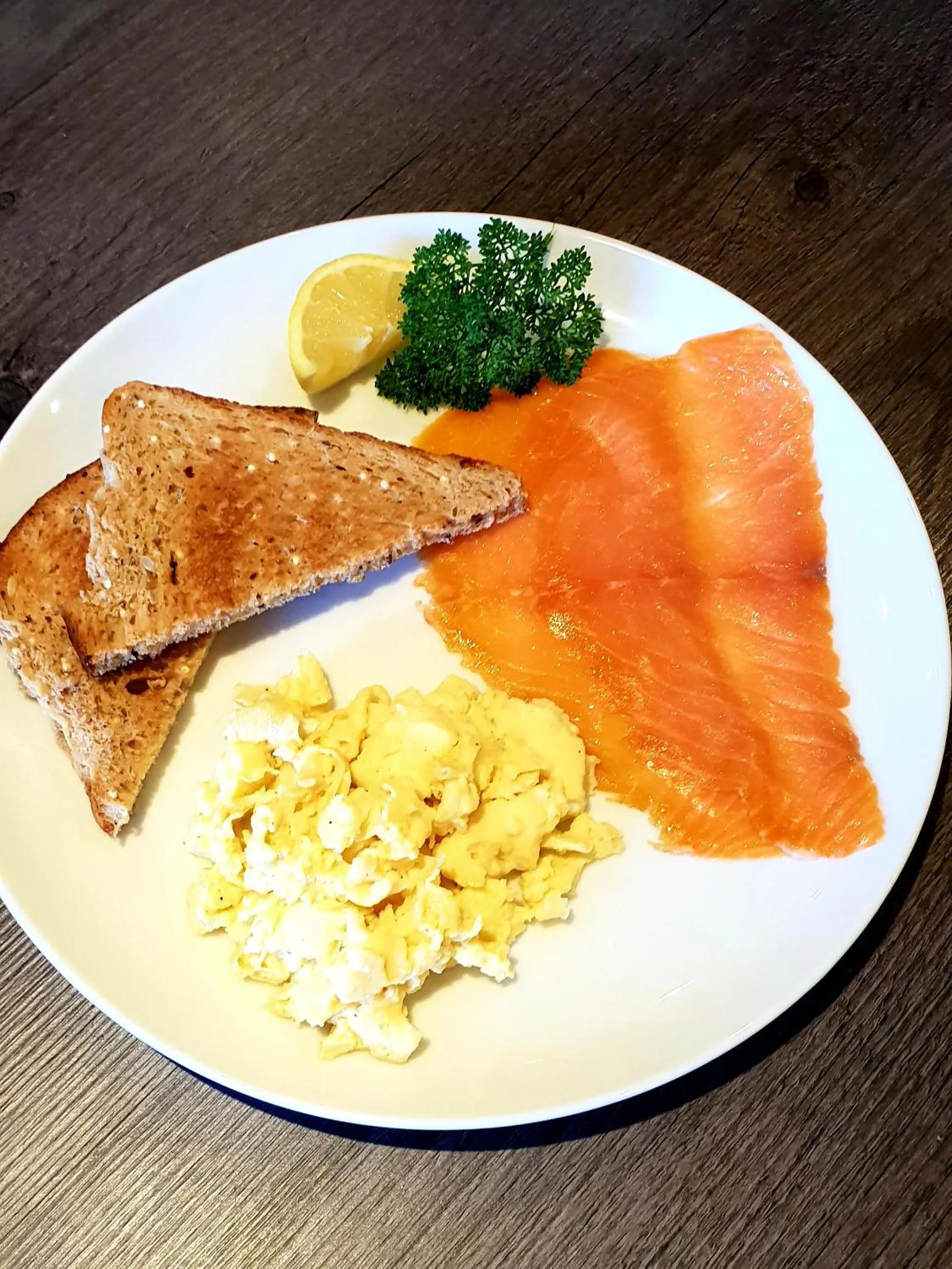 Breakfast in The Vine B & B