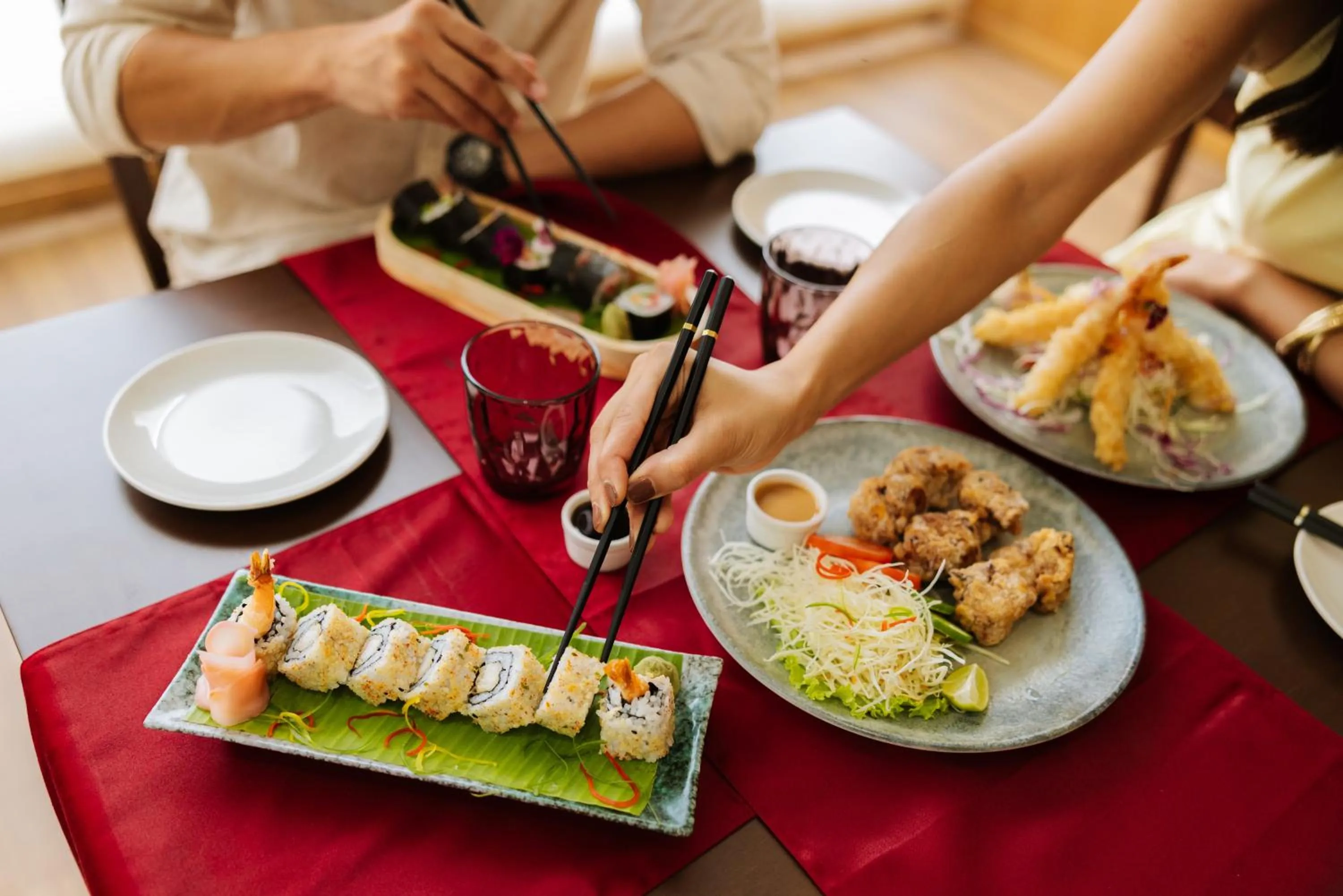 Restaurant/places to eat in Sunday Hotel Chandigarh Zirakpur