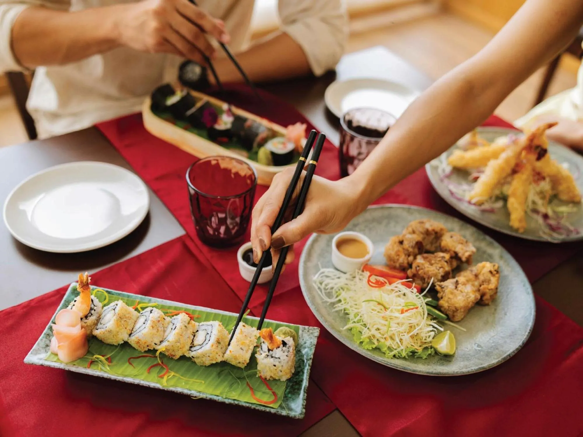 Restaurant/places to eat in Sunday Hotel Chandigarh Zirakpur