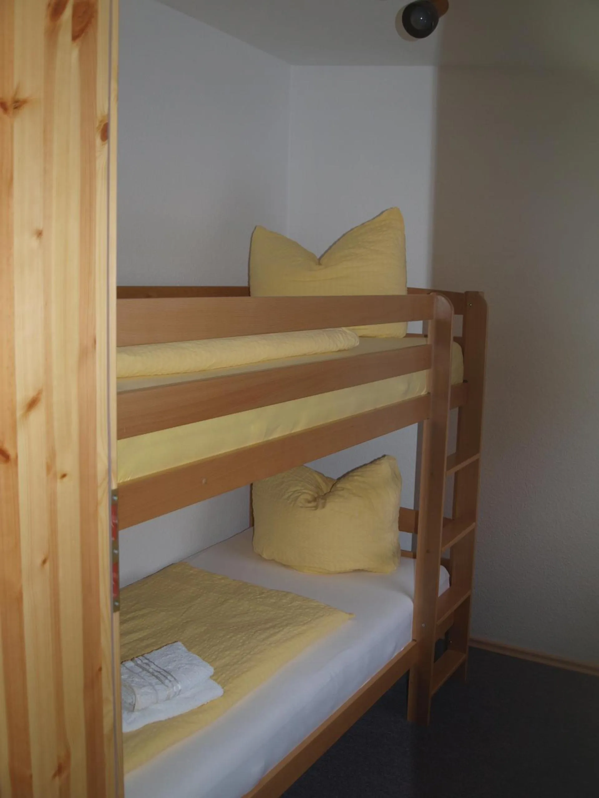 bunk bed, Bed in Gasthof zur Querenburg