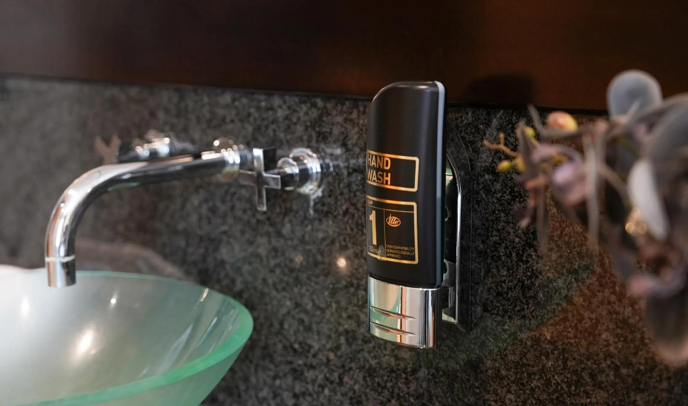 Bathroom in Hotel Lumière an der Messe