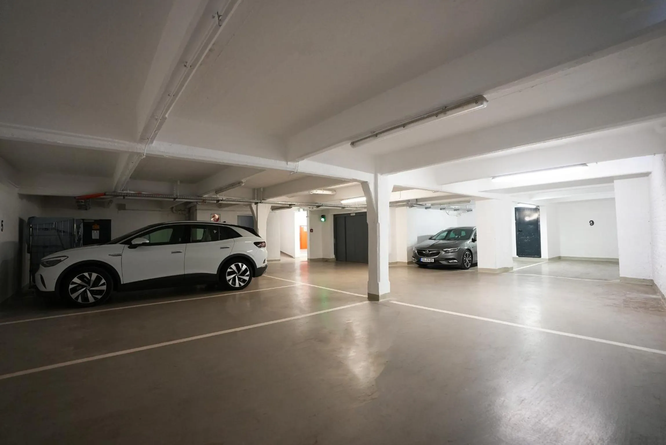 Parking in Hotel Lumière an der Messe