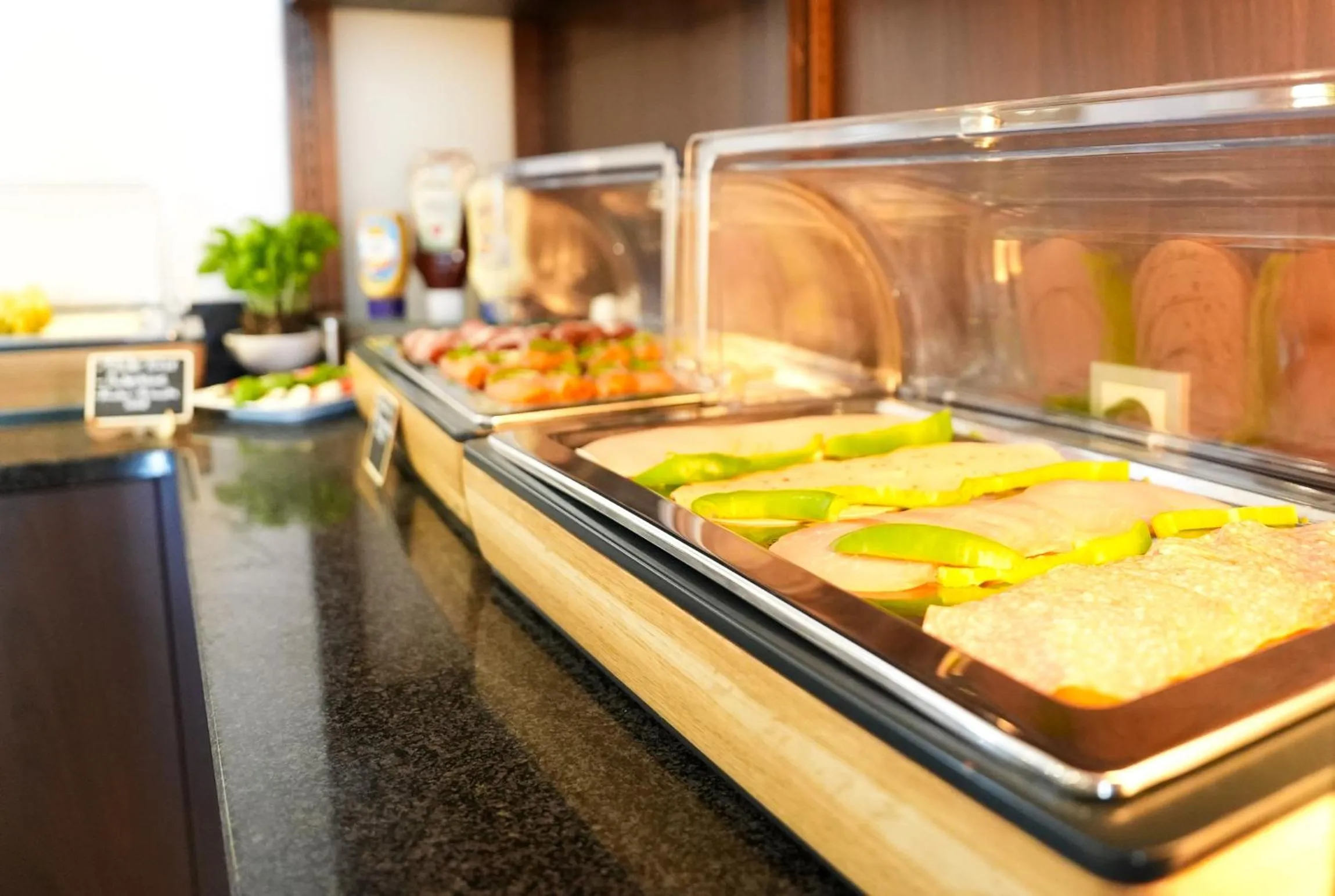 Breakfast in Hotel Lumière an der Messe