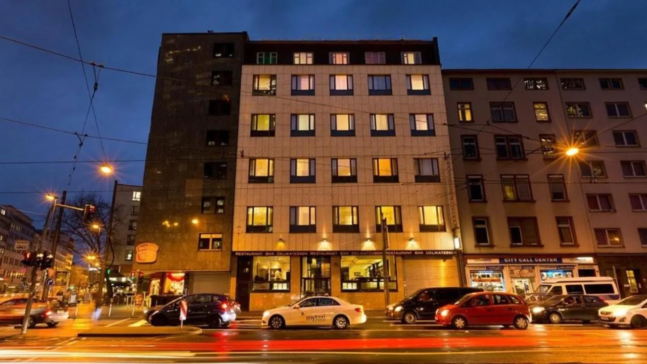 Property building in Hotel Lumière an der Messe