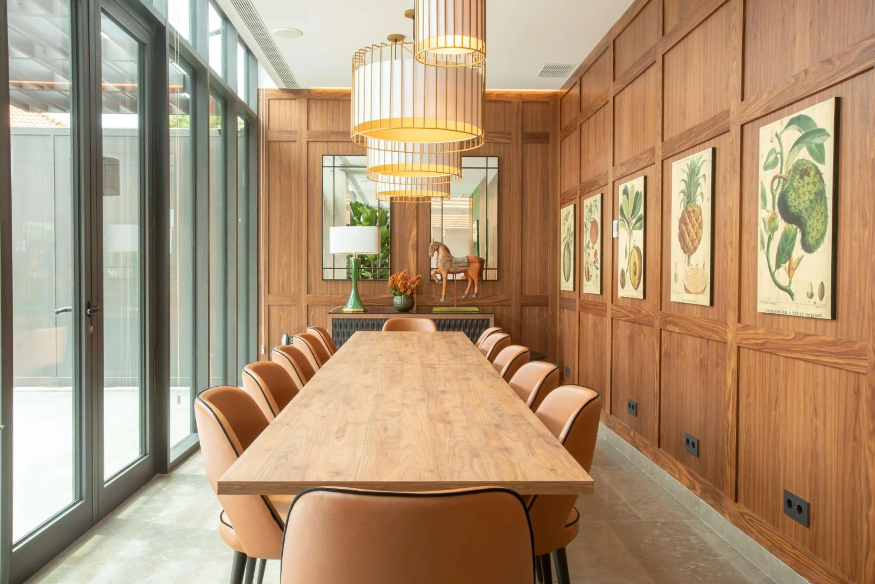 Meeting/conference room in NH Porto Jardim