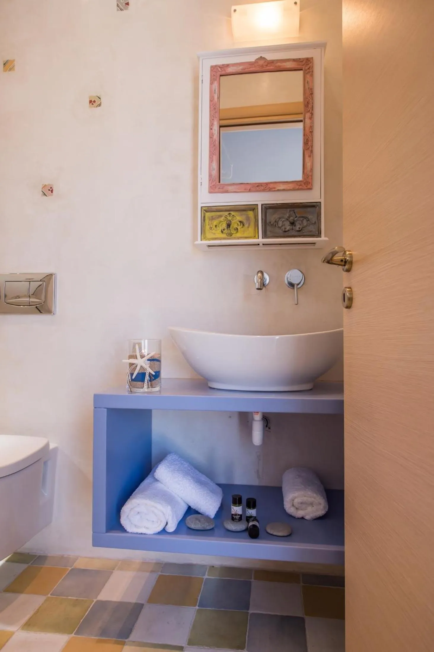 Bathroom in Aphrodite Studios