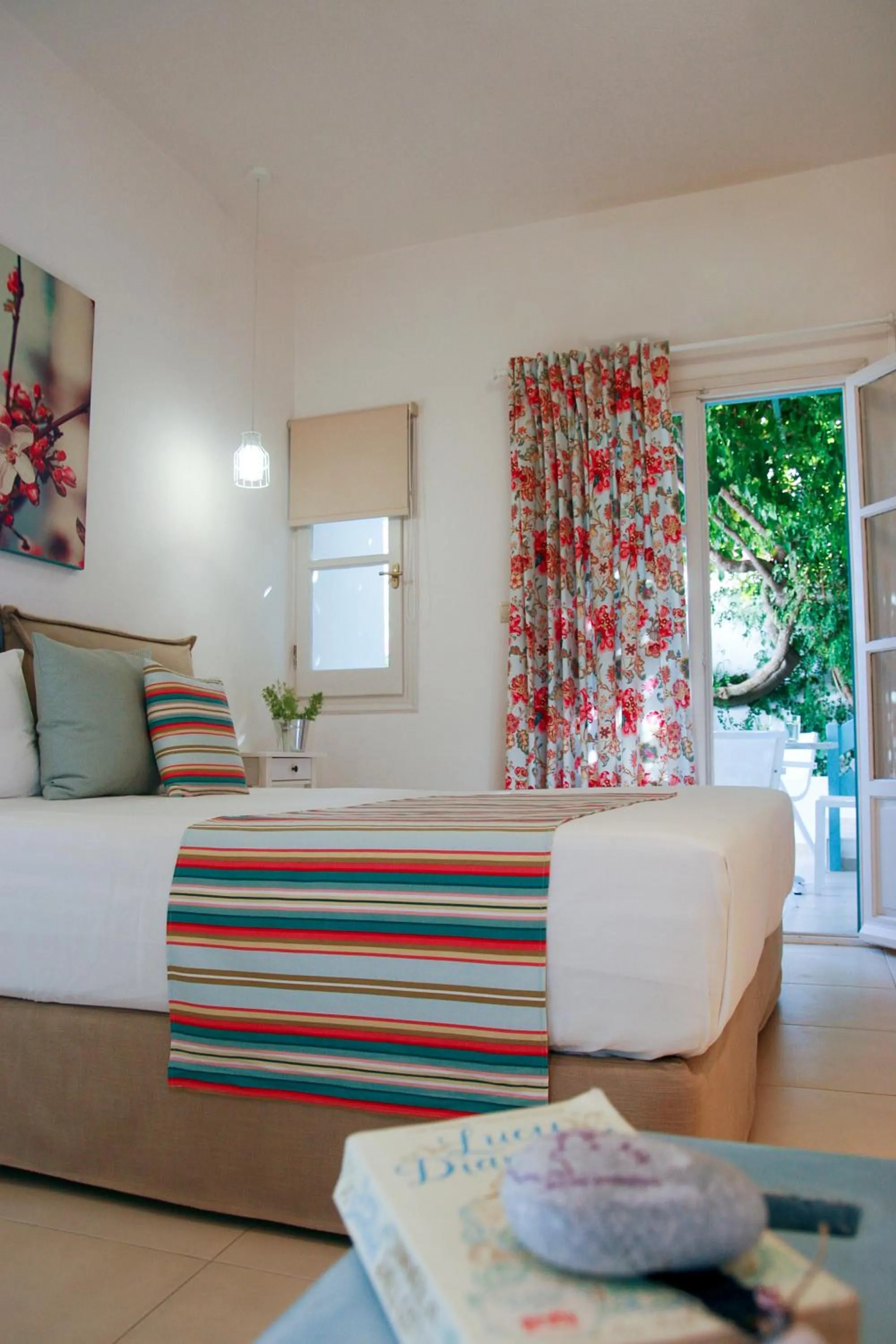 Photo of the whole room, Bed in Aphrodite Studios