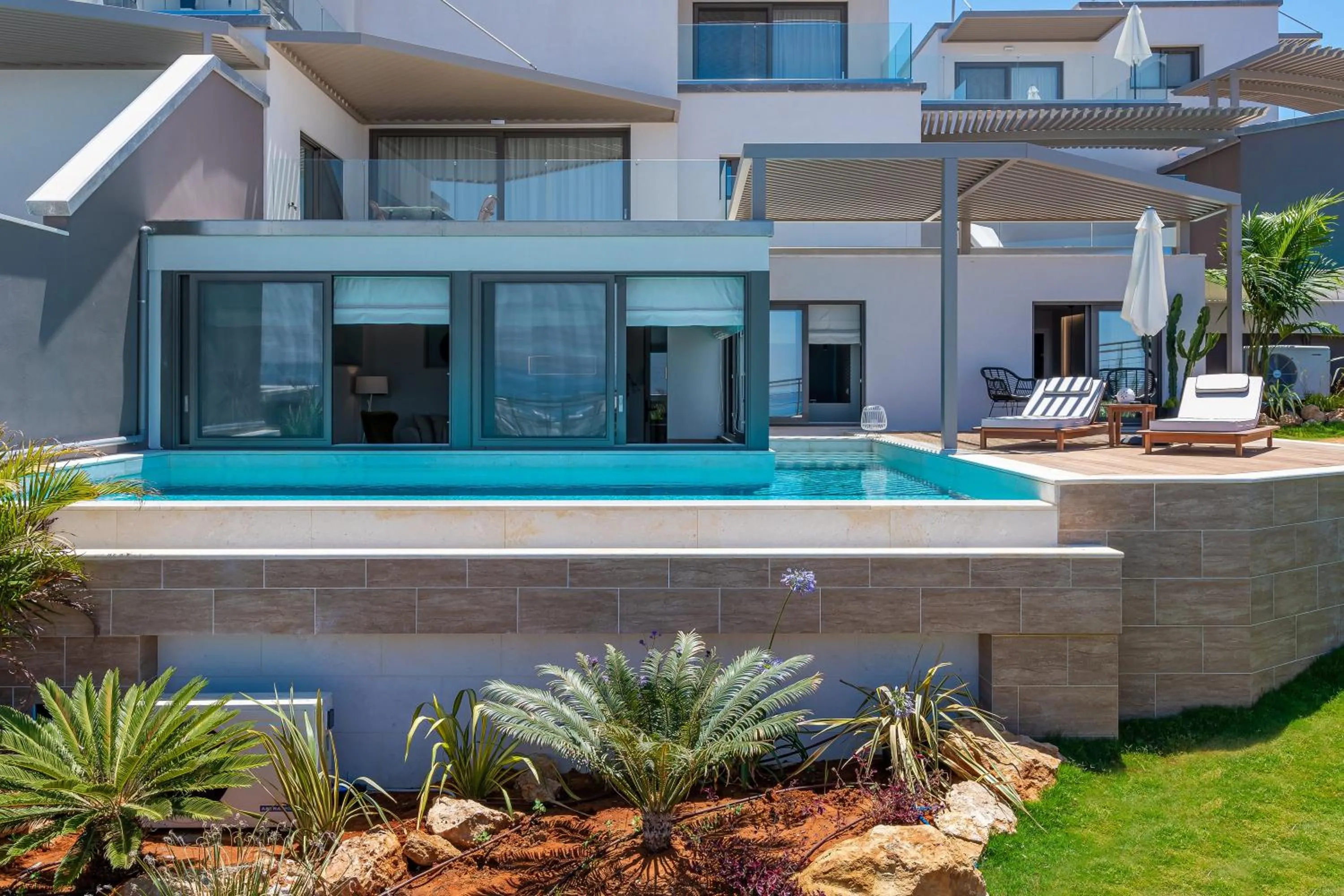 Pool view in Onira Suite Dreams