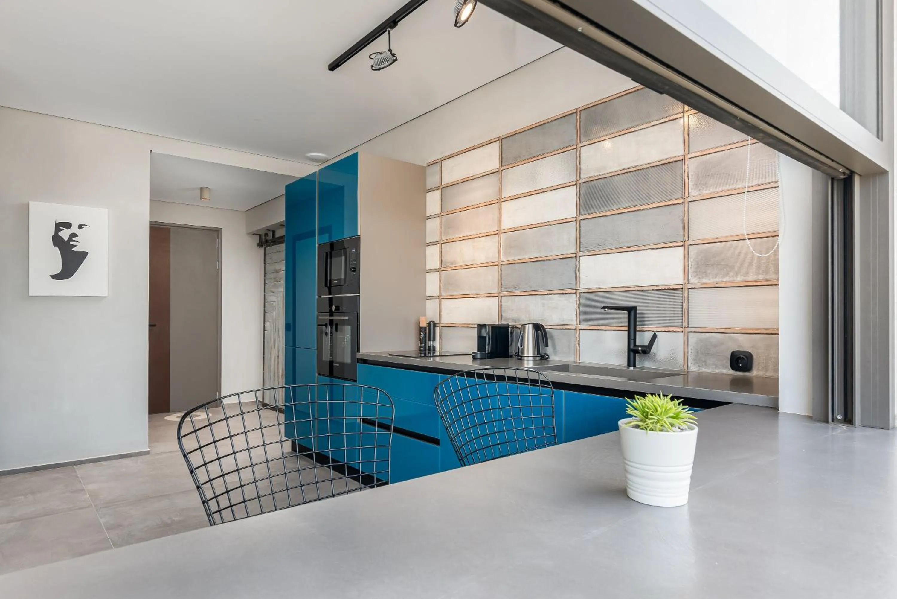 Kitchen or kitchenette in Onira Suite Dreams