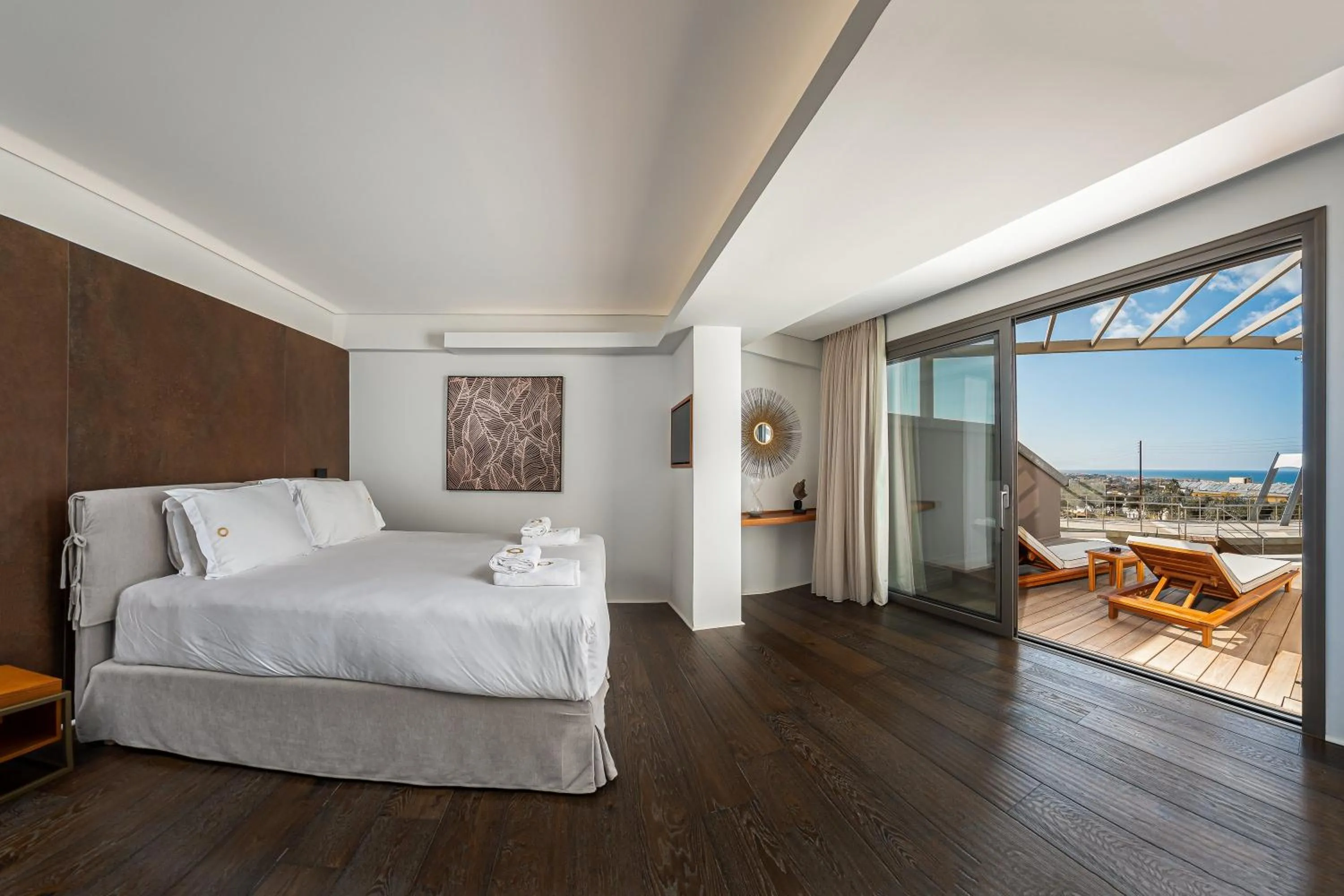 Bedroom, Bed in Onira Suite Dreams