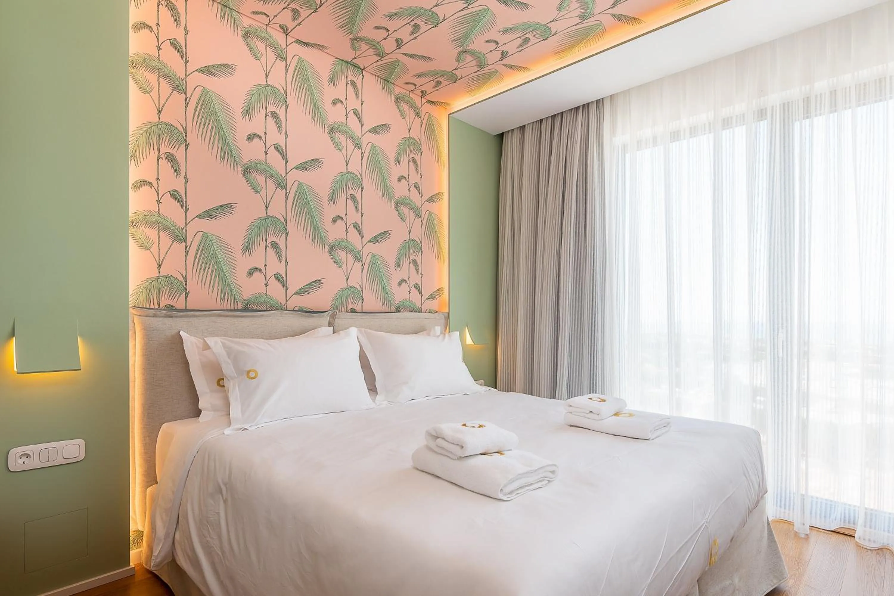 Bedroom, Bed in Onira Suite Dreams