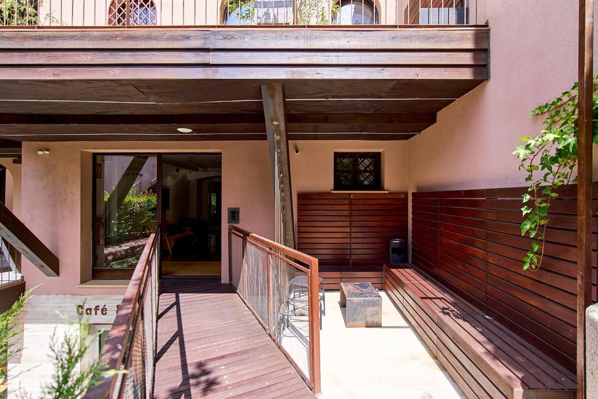Patio in Hotel Melibea by gaiarooms