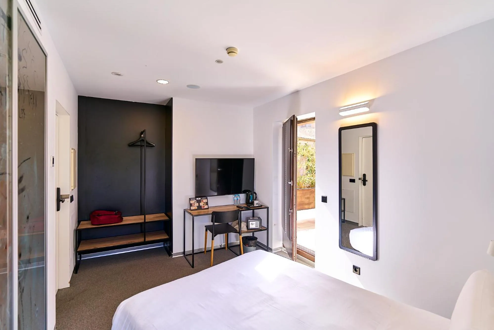 Bed in Hotel Melibea by gaiarooms