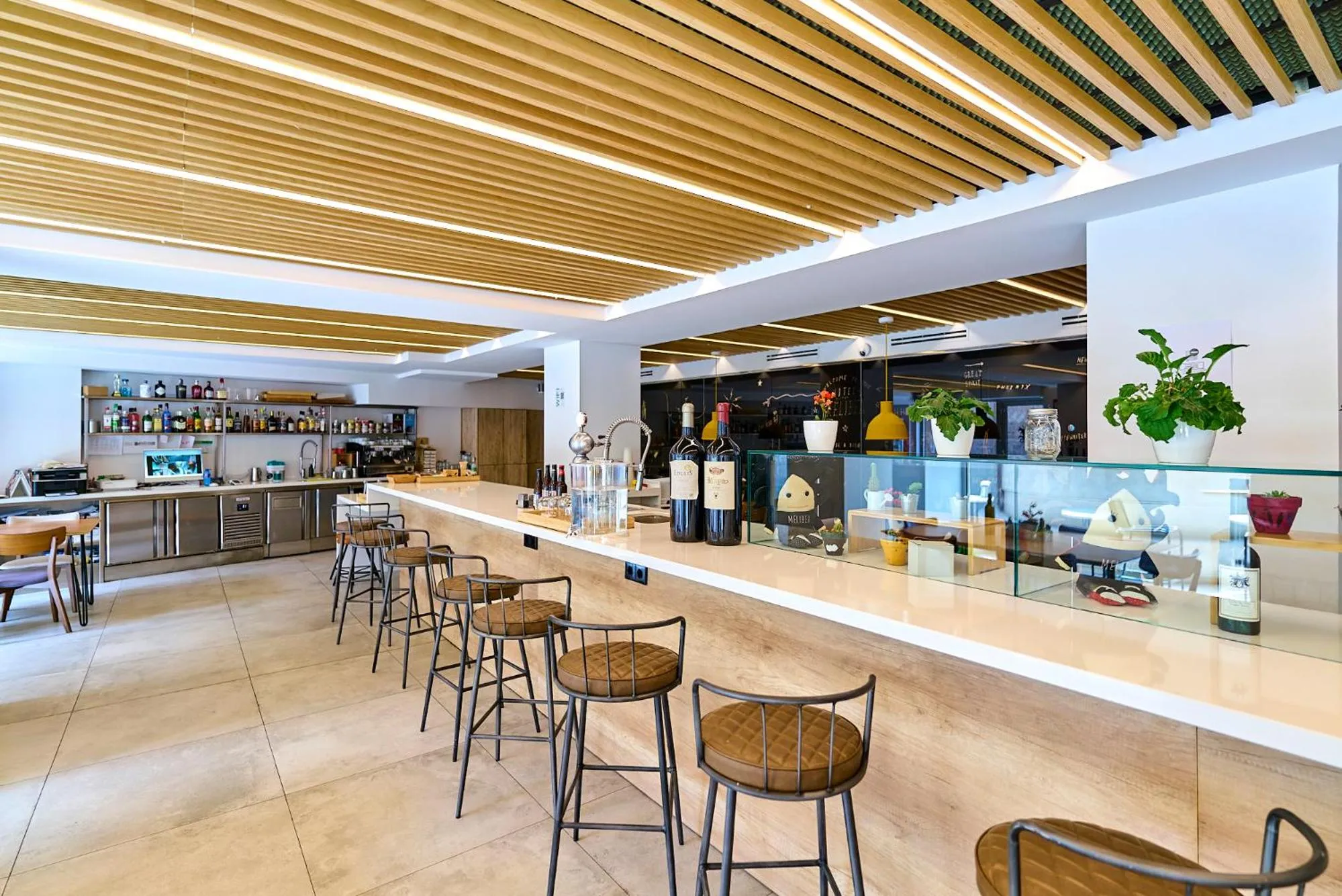 Restaurant/places to eat in Hotel Melibea by gaiarooms