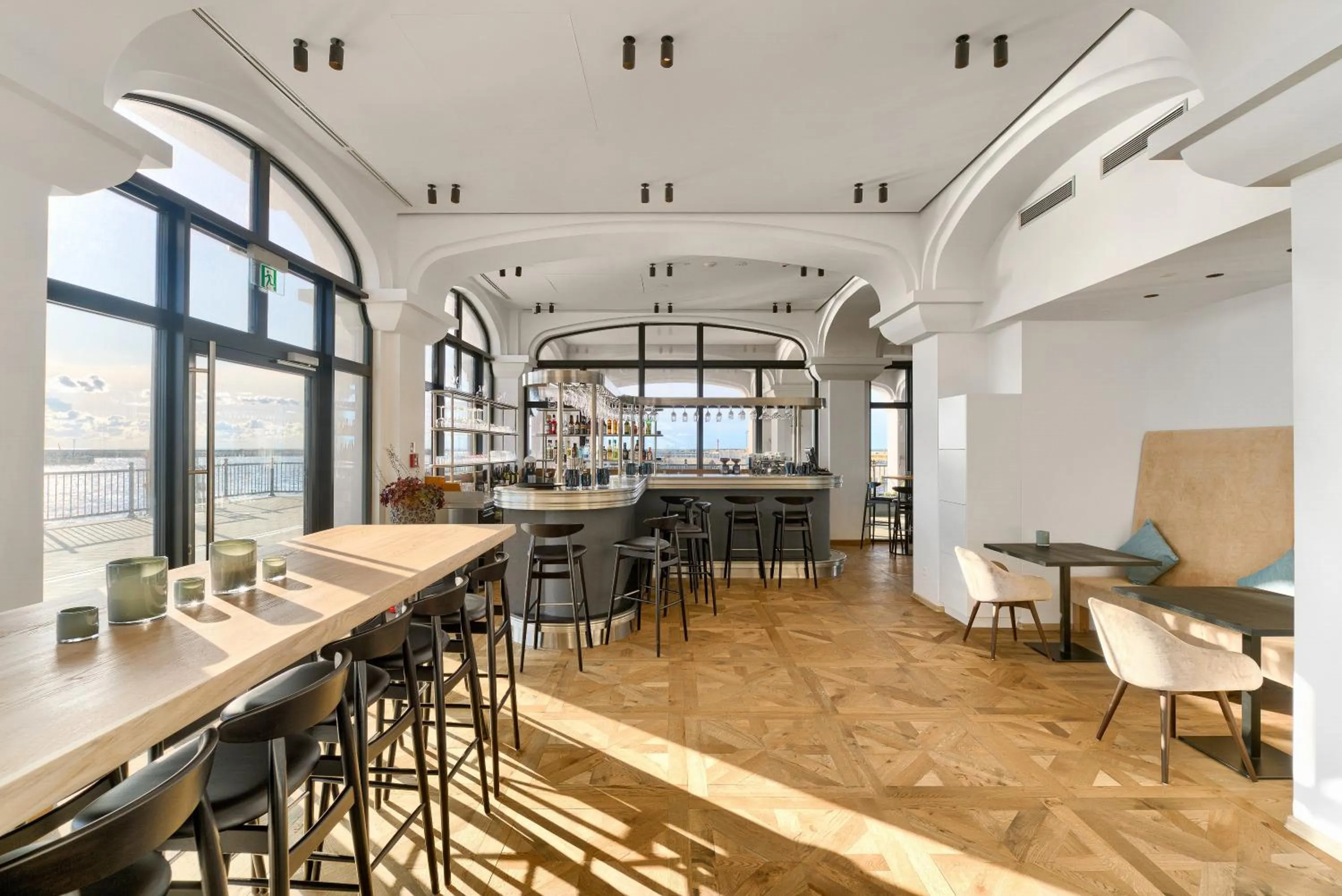 Restaurant/places to eat in Marina Royale Darłowo - Apartamenty Ultra Mar nad morzem