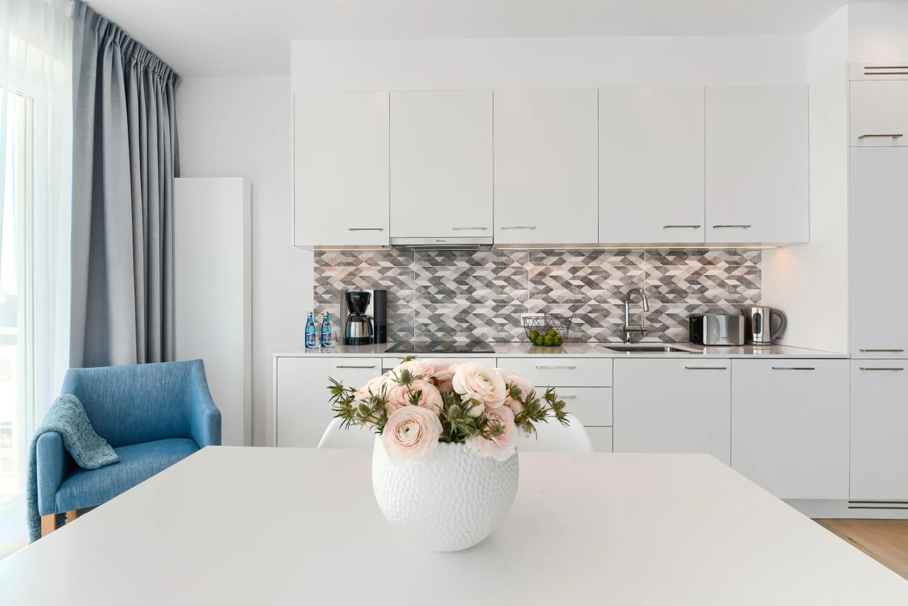 Kitchen or kitchenette in Marina Royale Darłowo - Apartamenty Ultra Mar nad morzem