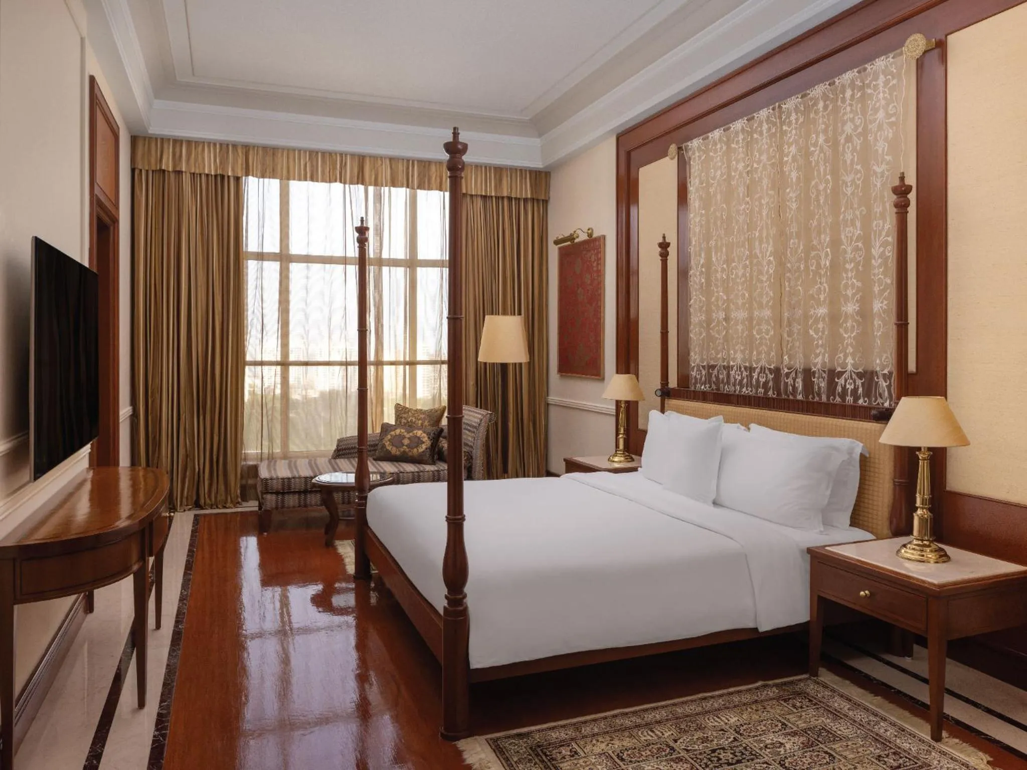 Bed in ITC Grand Central, a Luxury Collection Hotel, Mumbai