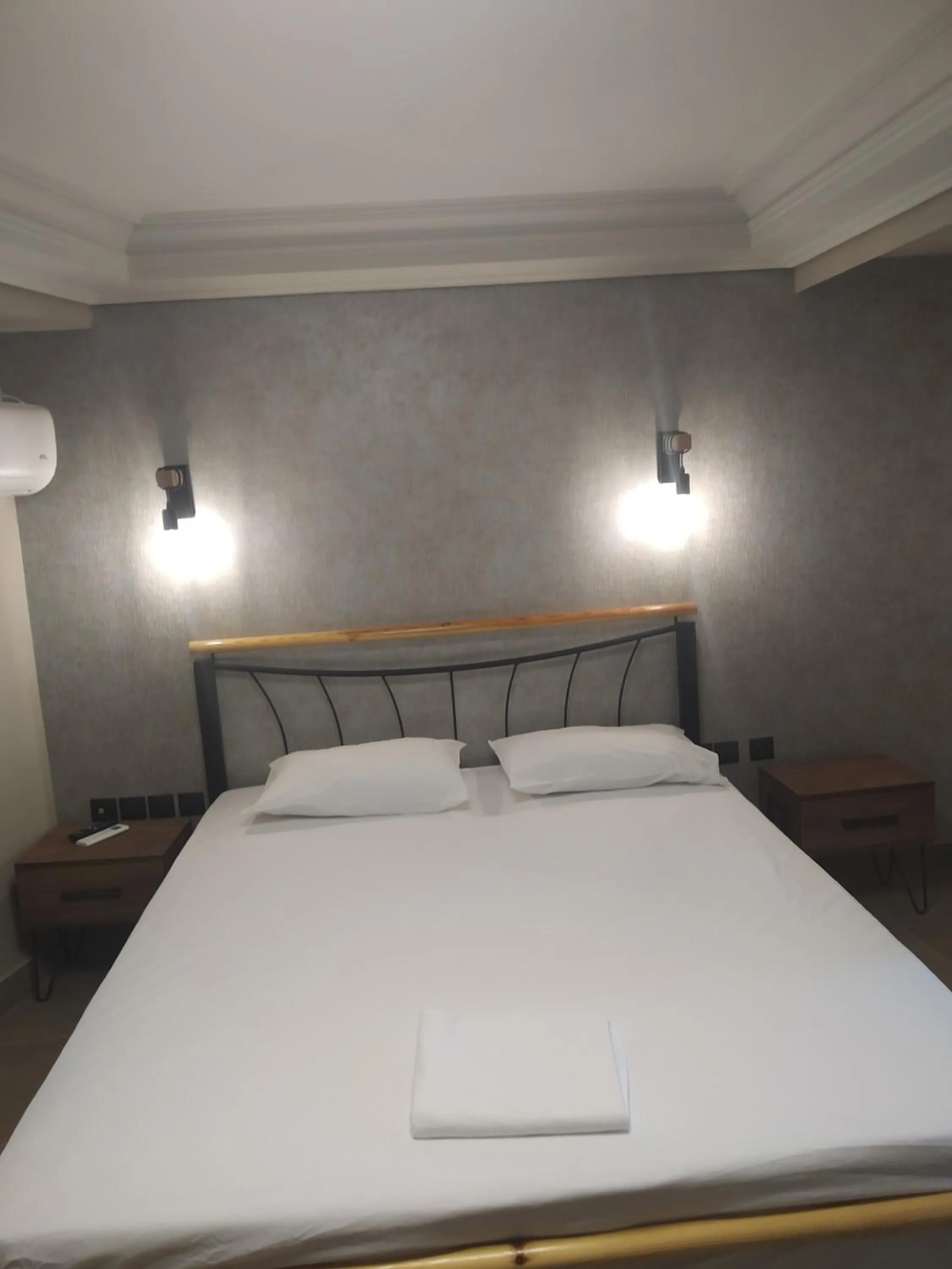 Bed in Elaėa Boutique Apartments