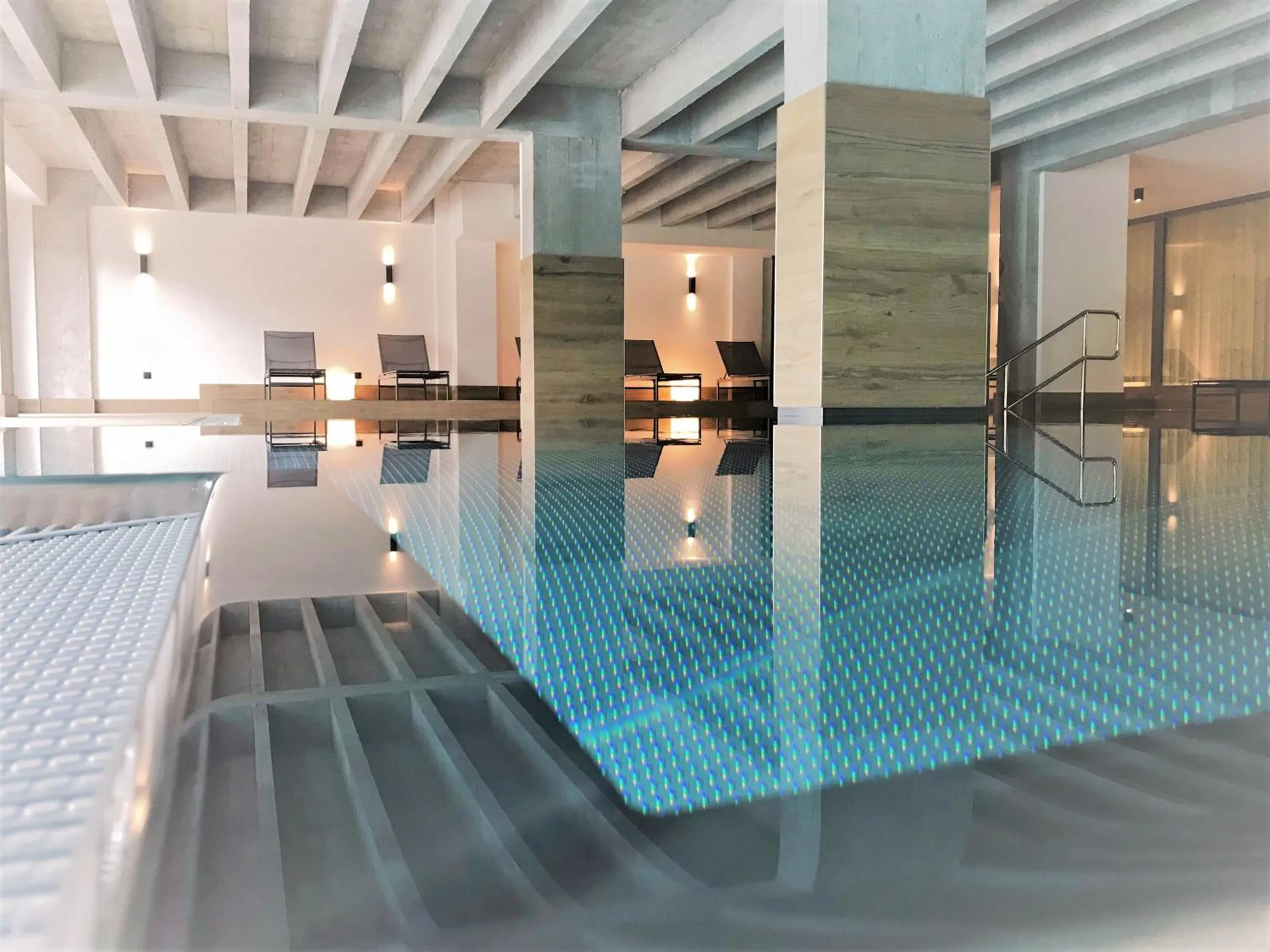 Swimming pool in Mariandl am Meer