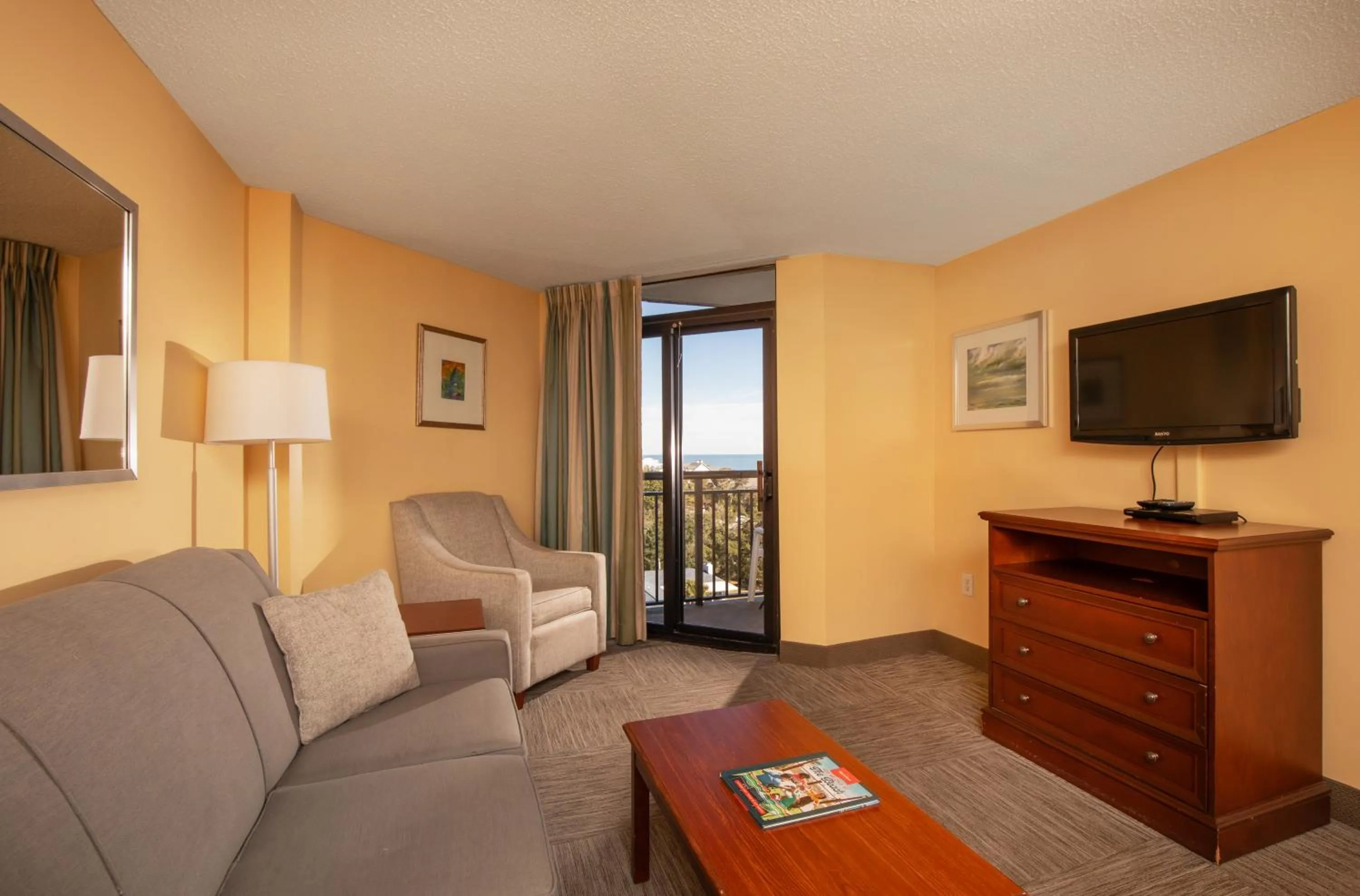 Living room in Grande Shores Ocean Resorts Condominiums