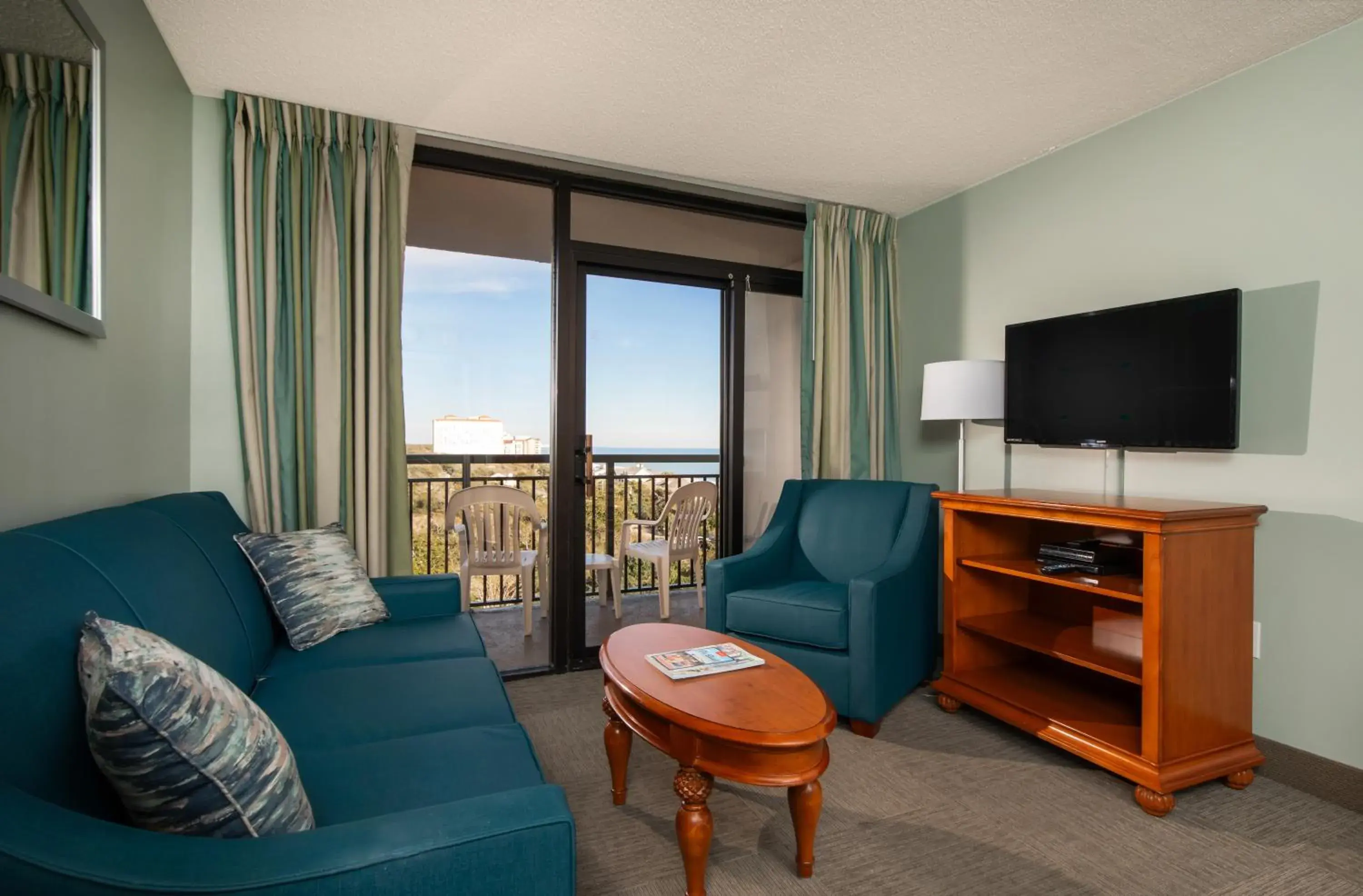King Suite with Ocean View in Grande Shores Ocean Resorts Condominiums King Suite with Ocean View in Grande Shores Ocean Resorts Condominiums