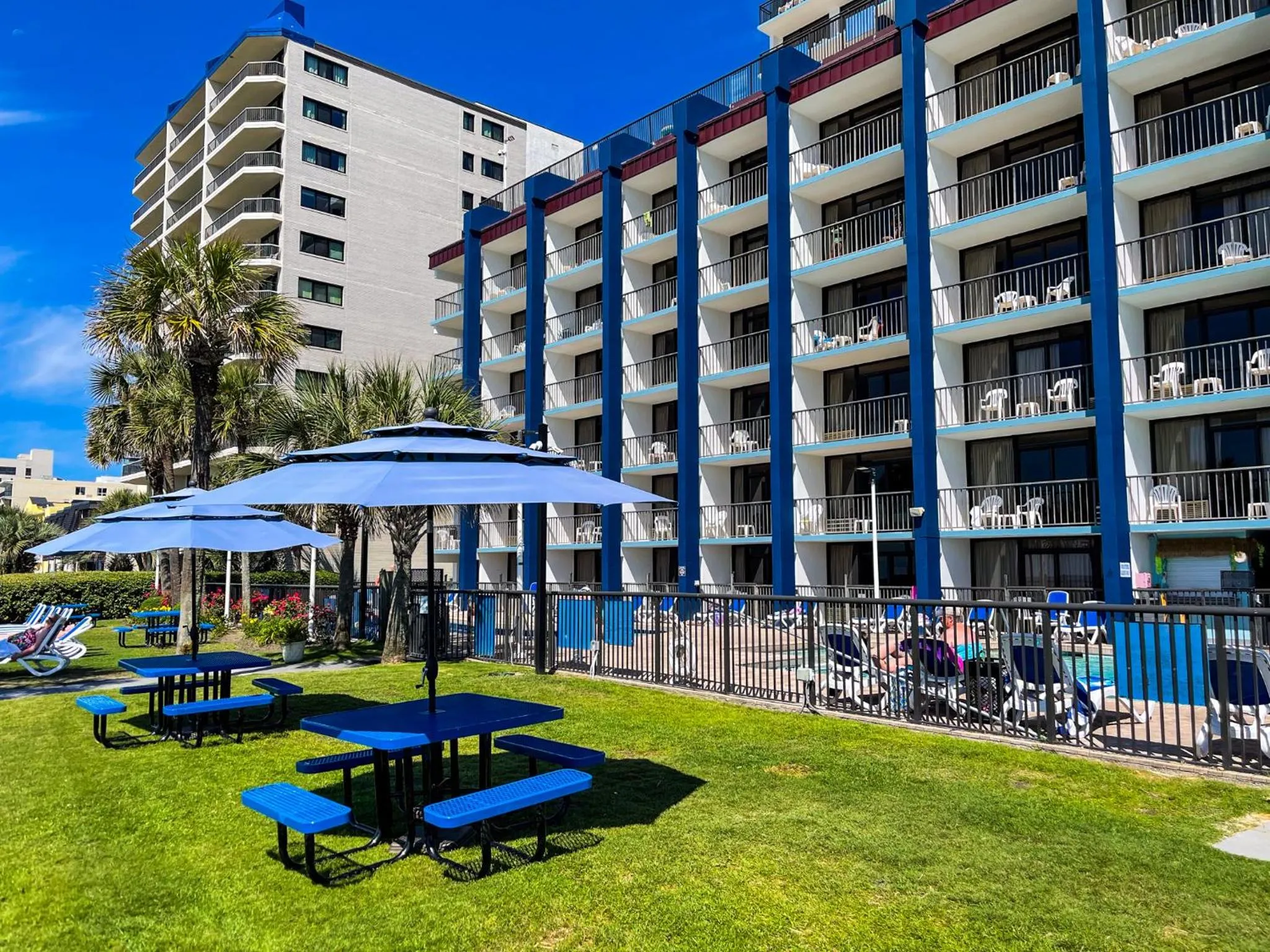 Property building in Grande Shores Ocean Resorts Condominiums