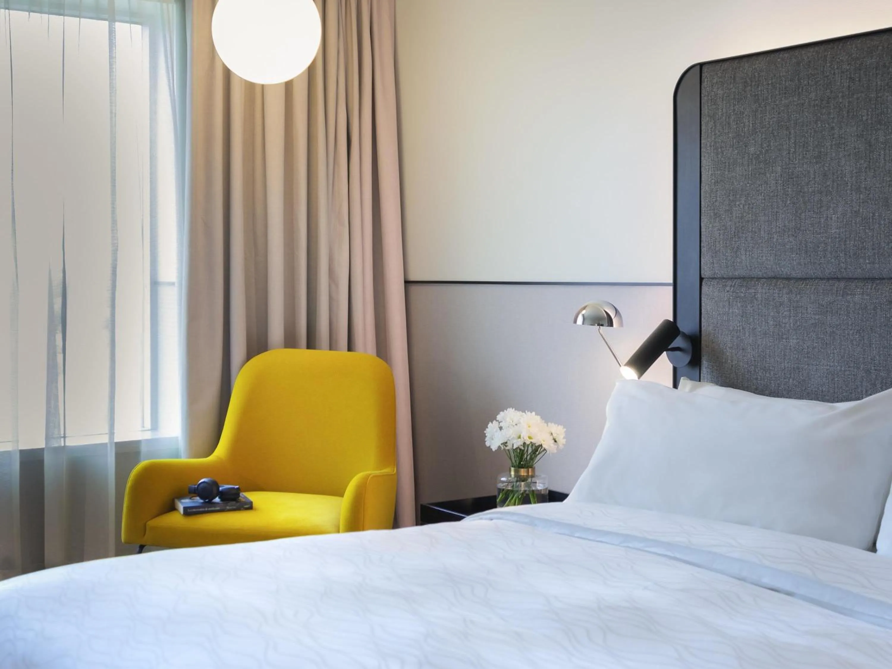 Bedroom, Bed in Pullman Santiago Vitacura