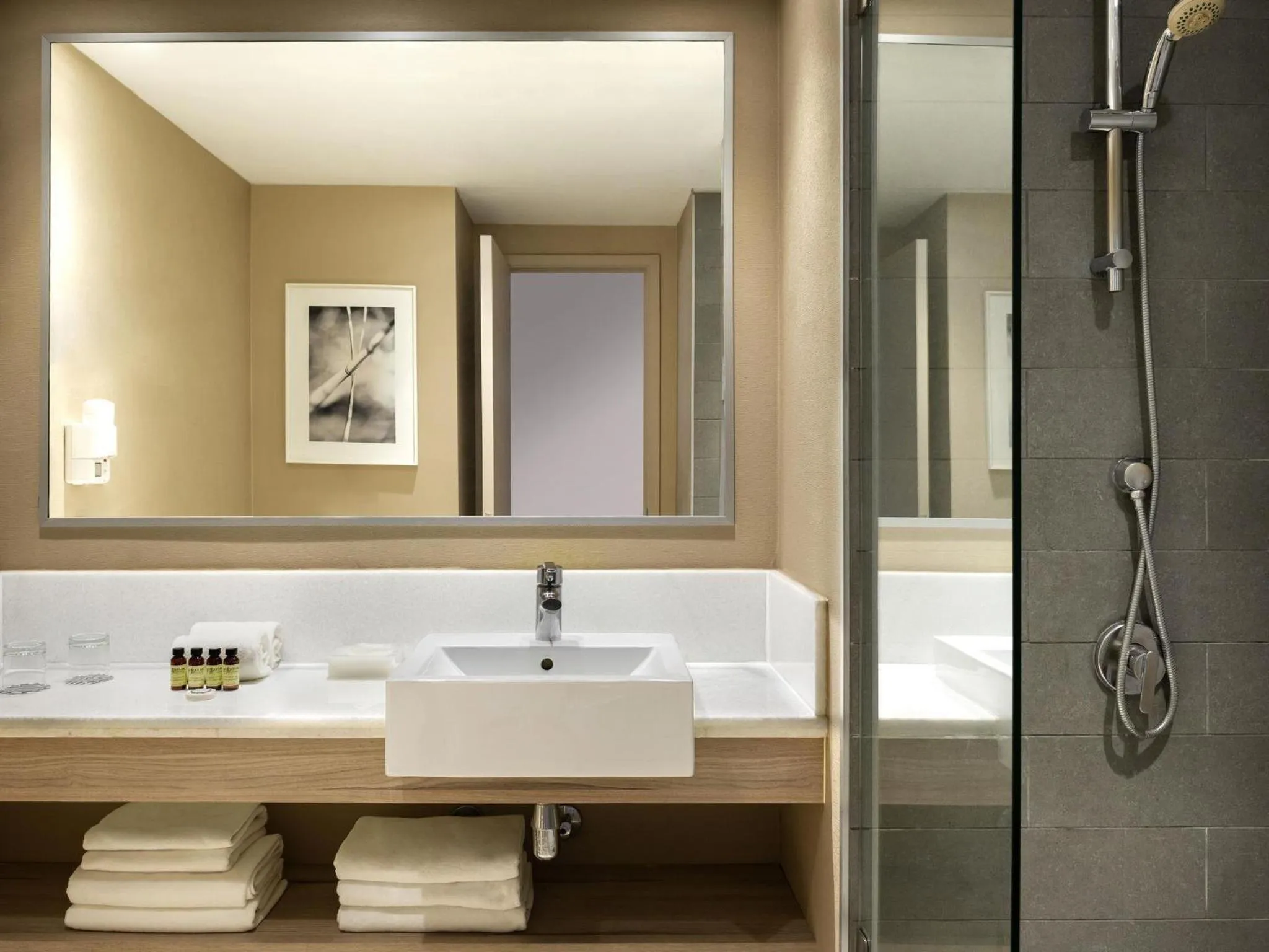 Bedroom in Pullman Santiago Vitacura