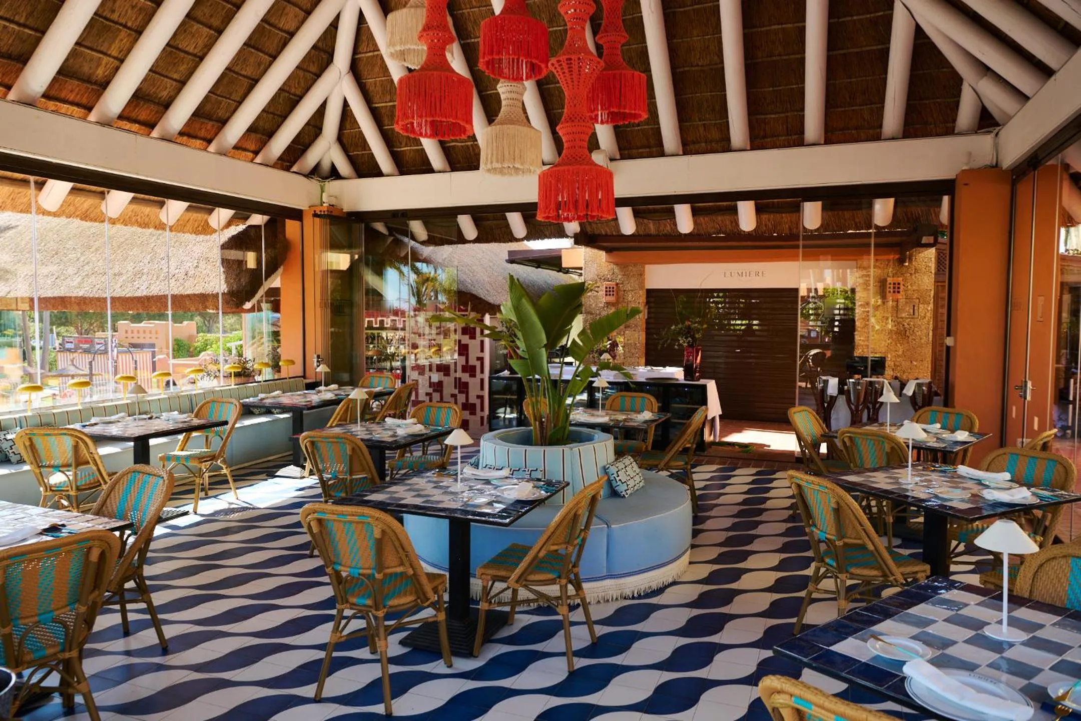 Restaurant/places to eat in Aparthotel Novo Resort