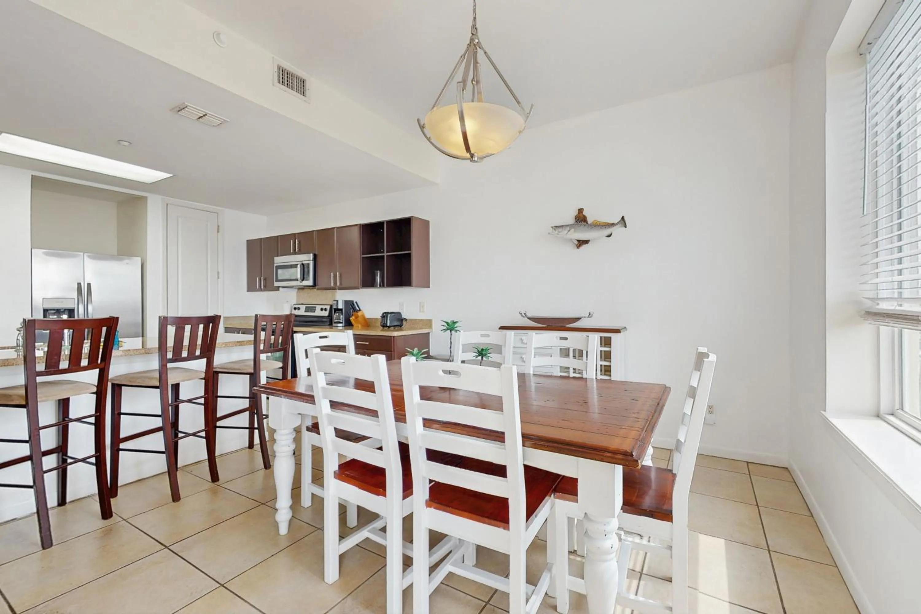 Las Marinas Condominiums 405