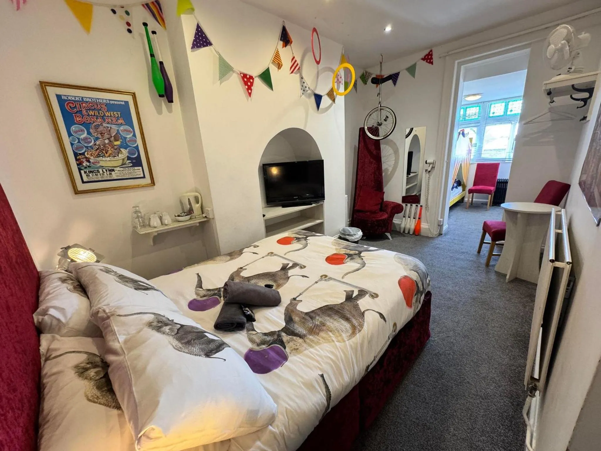 Bedroom, Bed in The Jubilee Hotel East - with NEWLY REFURBISHED SPA FACILITIES - GAMESPIT - AND SMOKEHOUSE