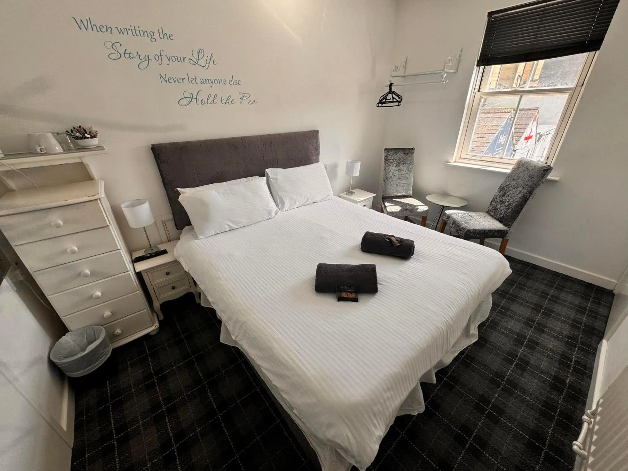 Bedroom, Bed in The Jubilee Hotel East - with NEWLY REFURBISHED SPA FACILITIES - GAMESPIT - AND SMOKEHOUSE